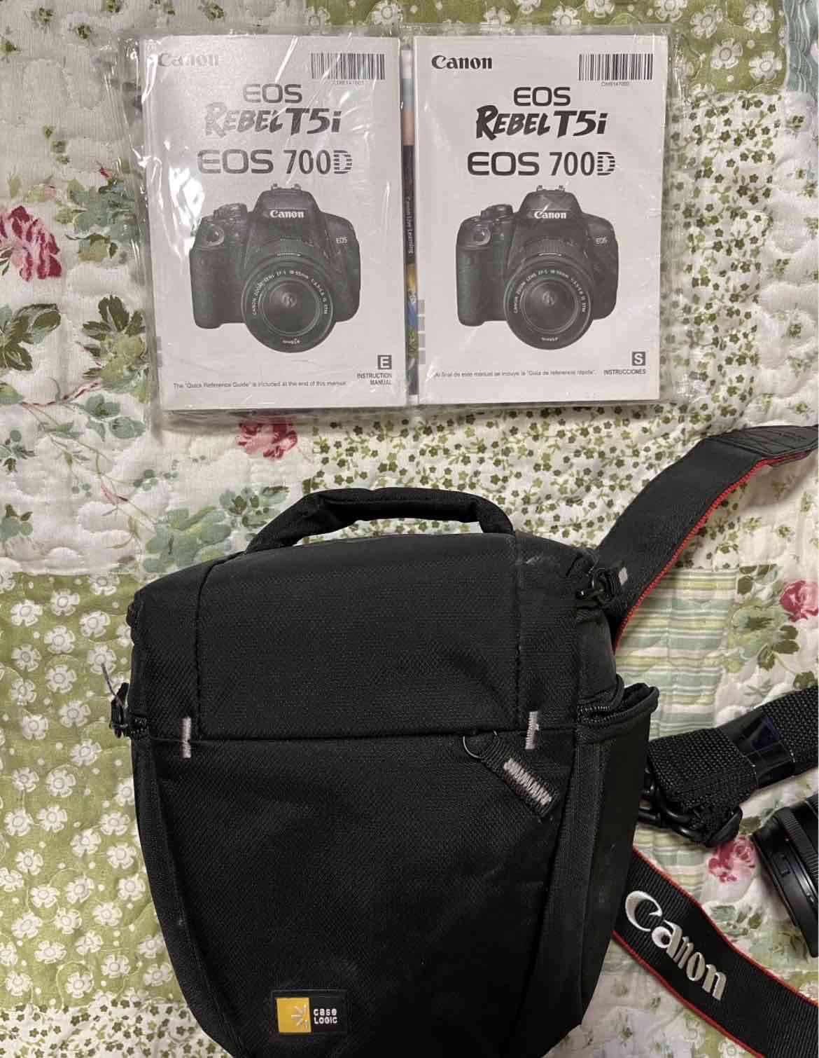 Cámara Canon EOS Rebel T5i con accesorios - 4