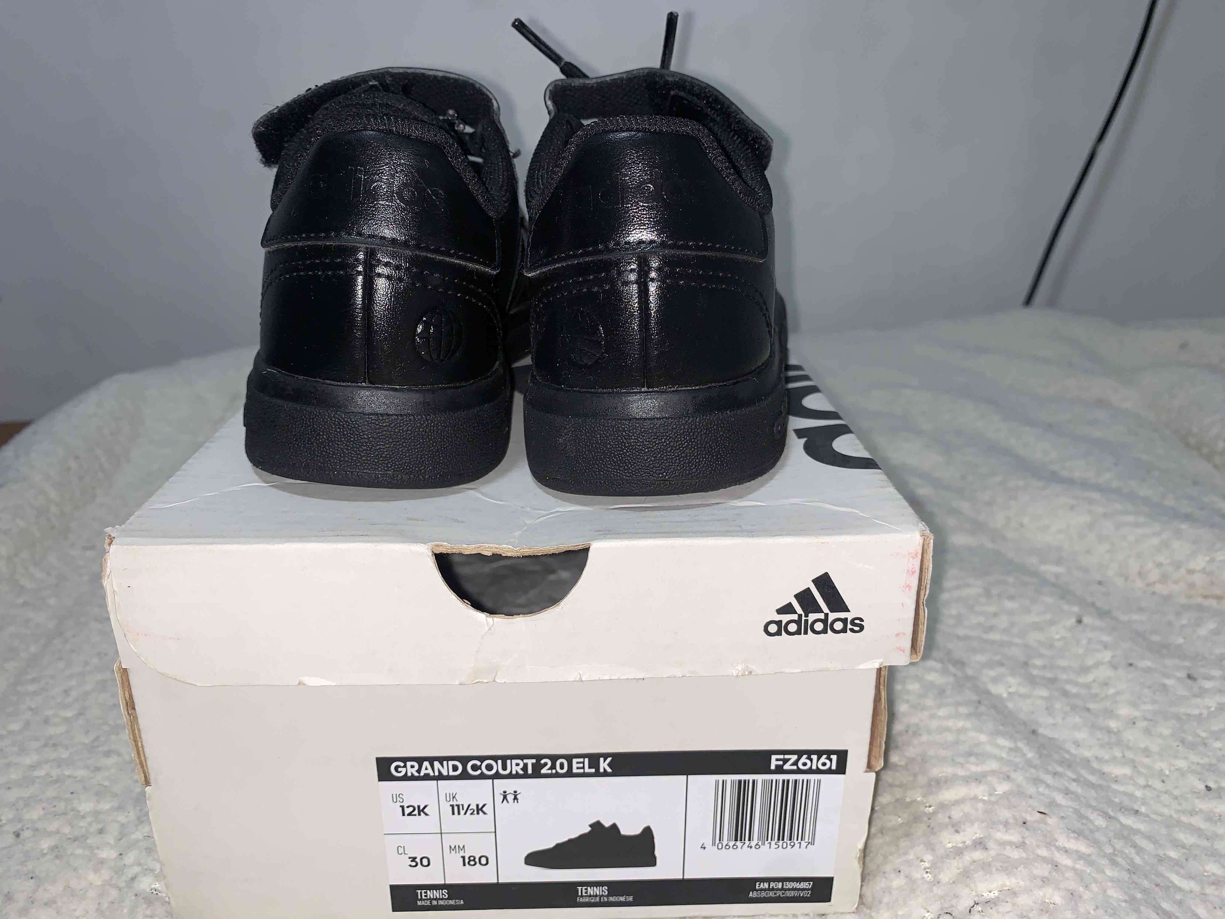 Zapatillas negras Adidas - miniatura 4