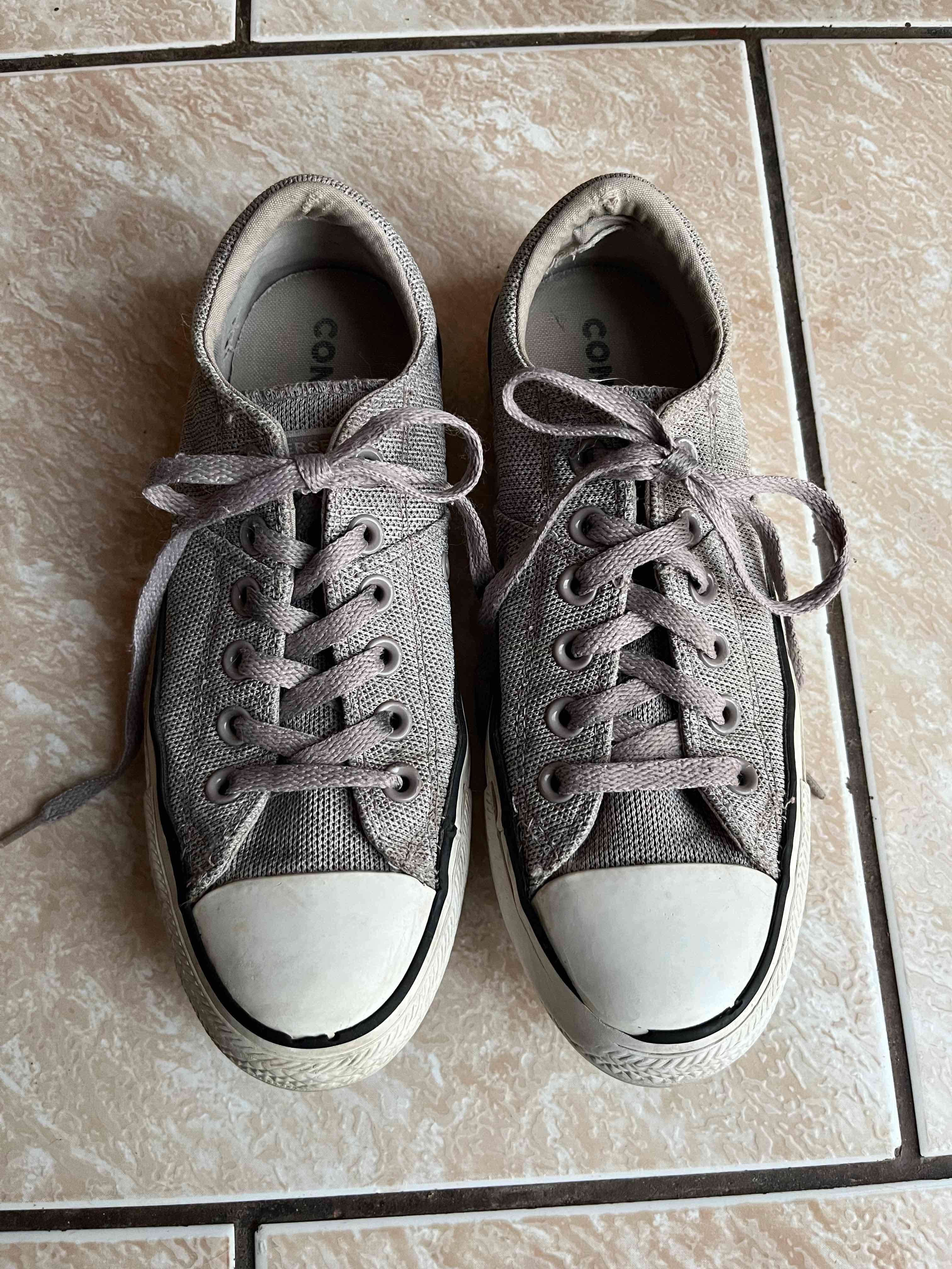 Zapatillas grises casuales - miniatura 3