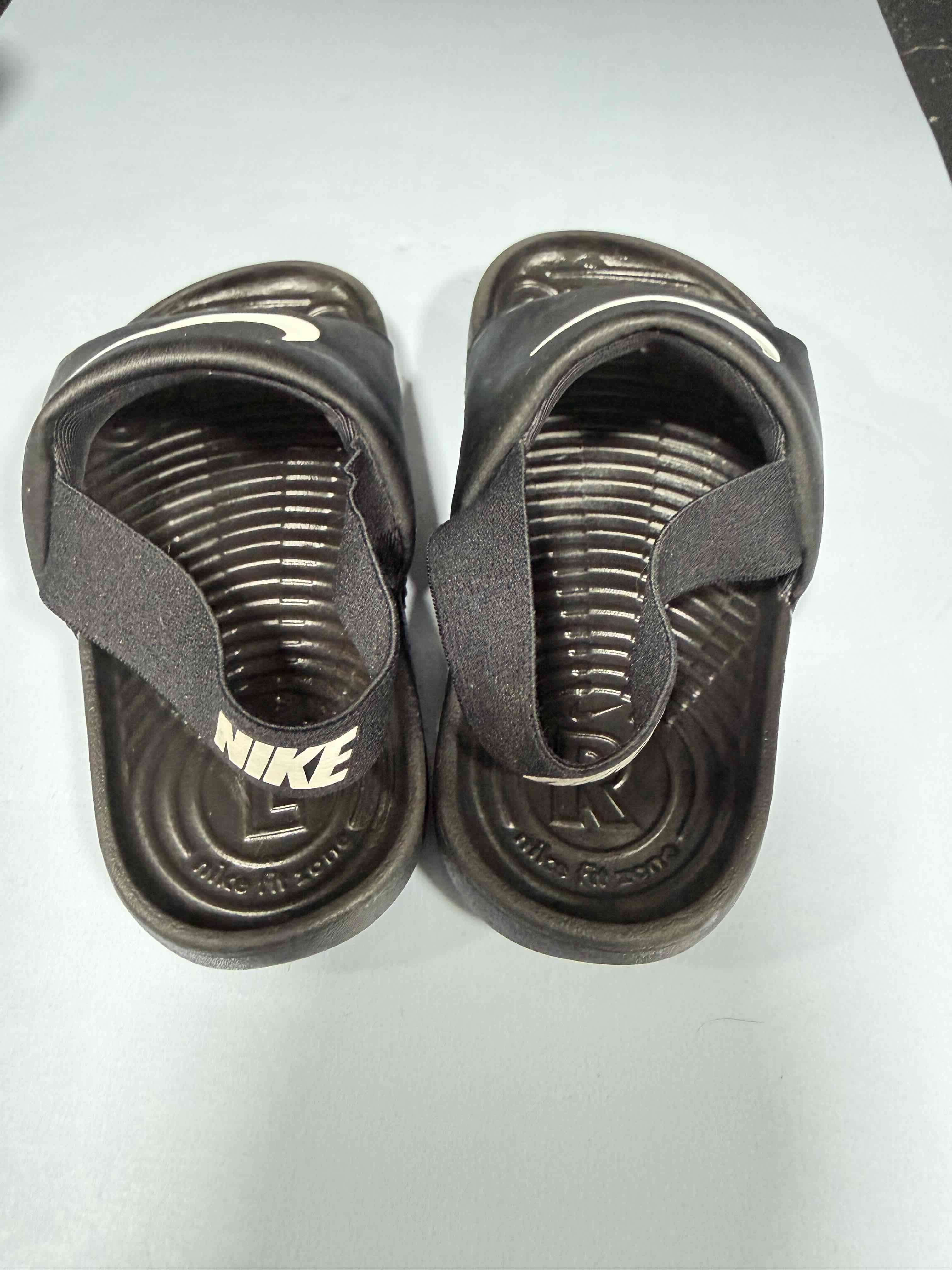 Sandalias negras deportivas - 3