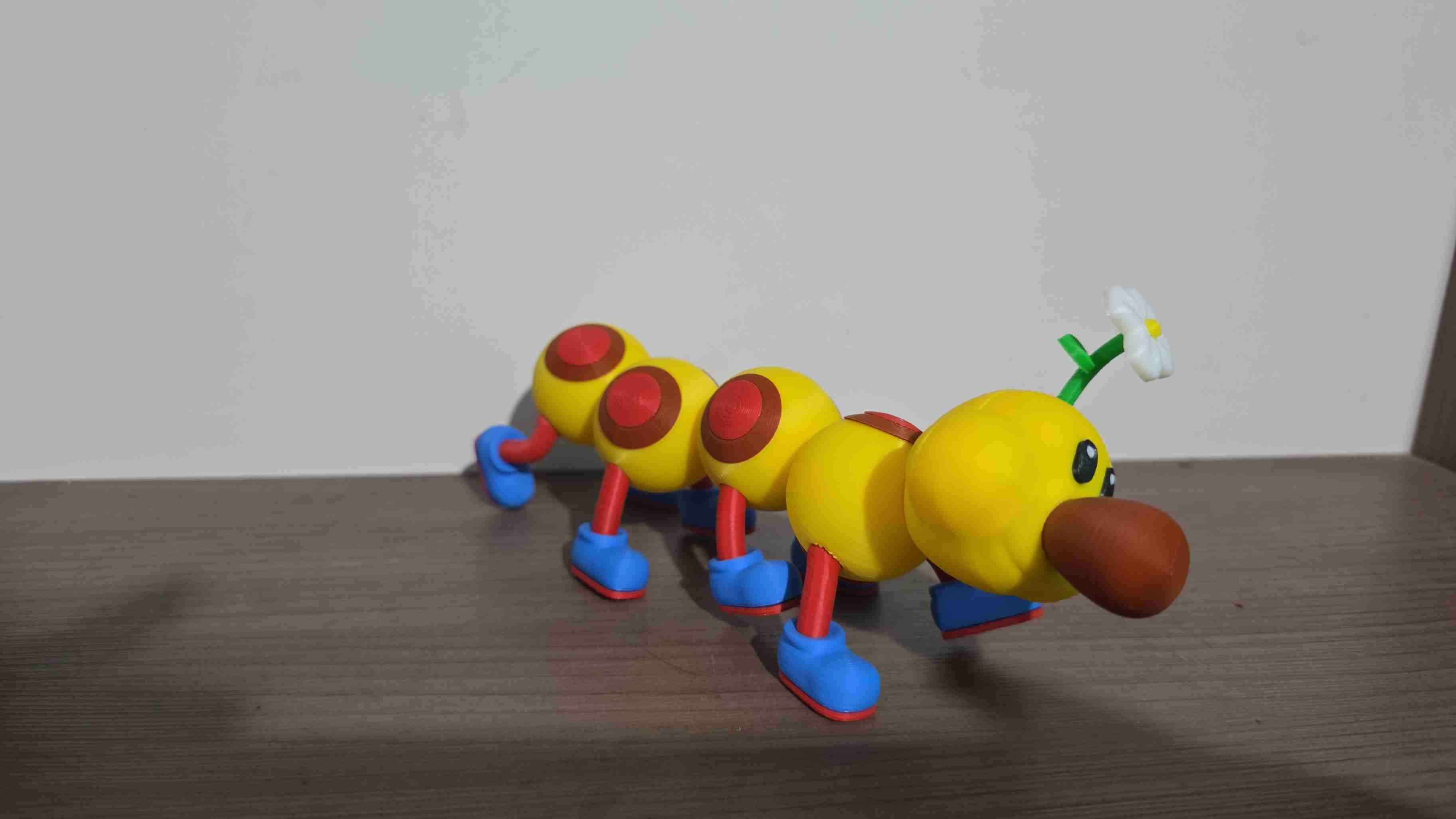 Juguete oruga colorido SUPER MARIO - miniatura 1