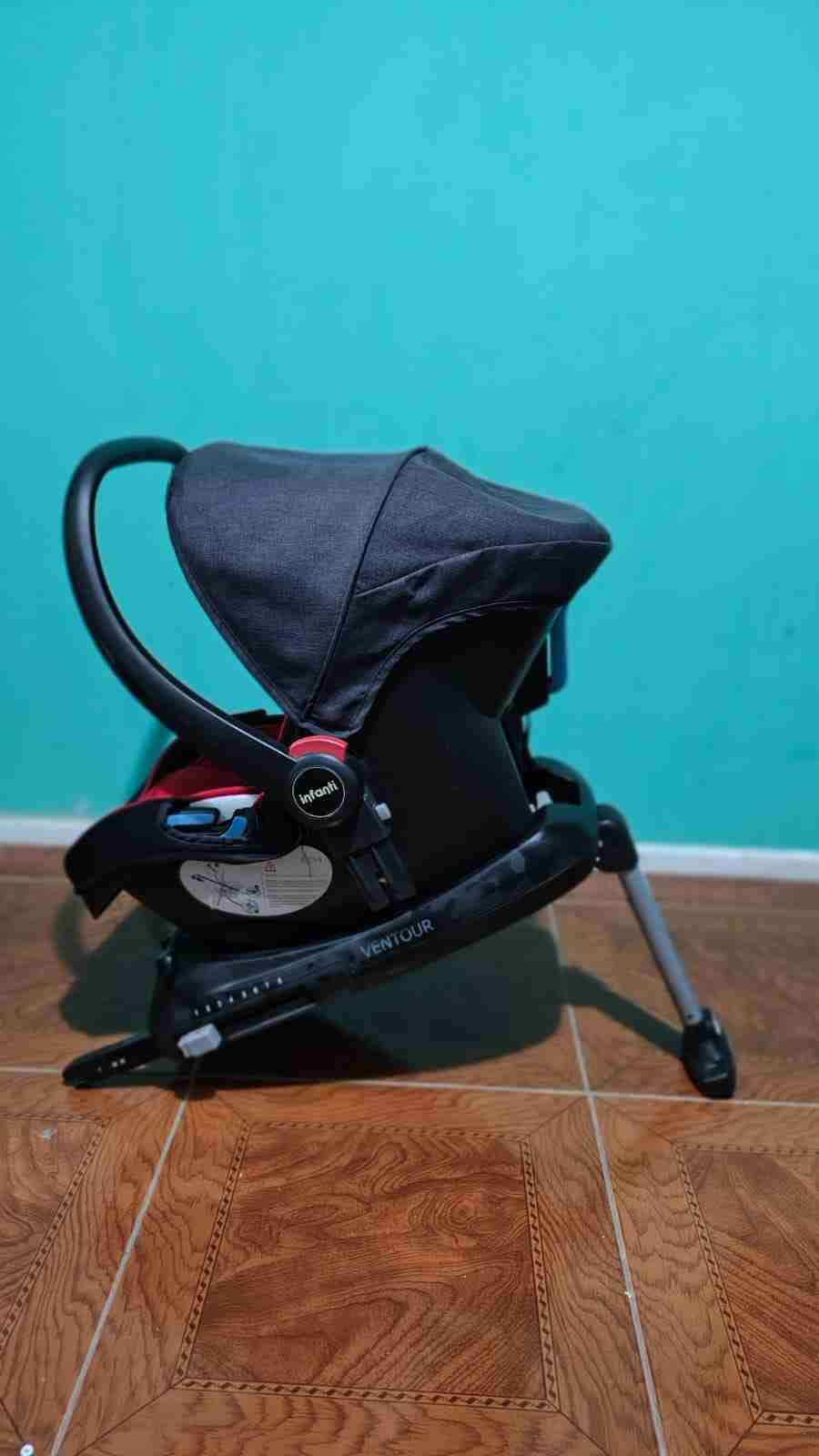 Silla de auto para bebé roja - miniatura 5