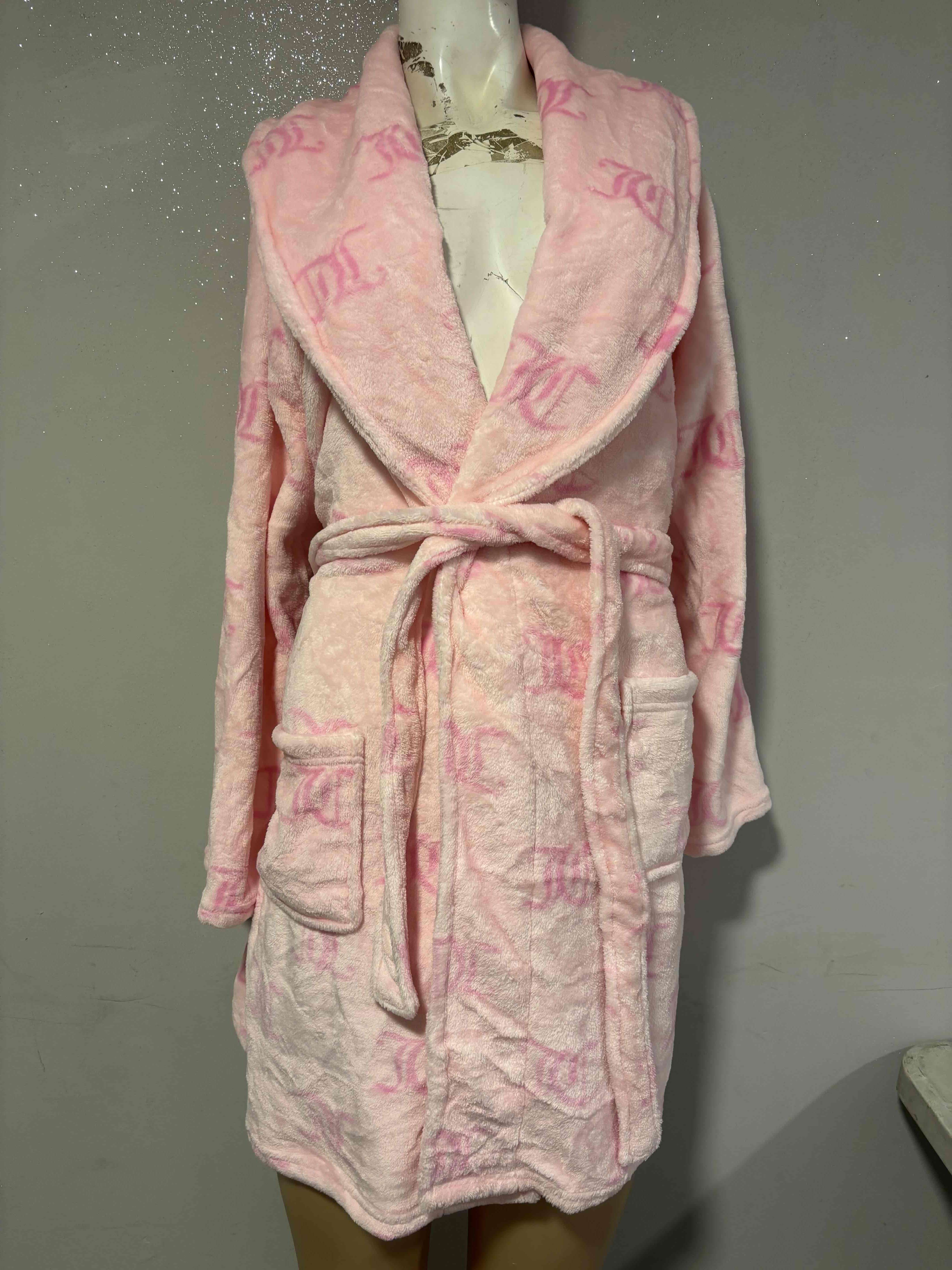 Bata rosa de felpa para mujer