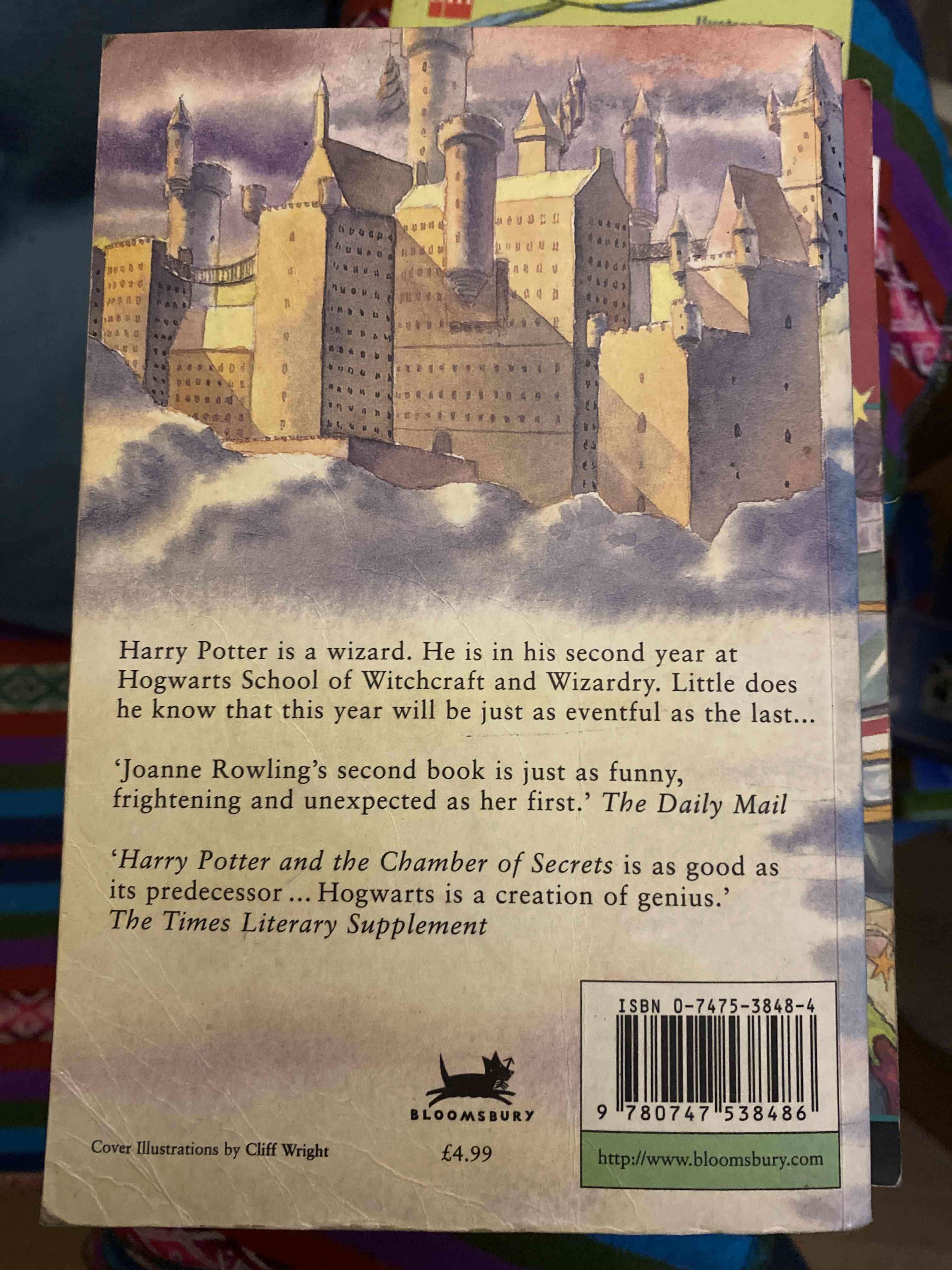 Libro Harry Potter and the Chambers of Secrets - 2