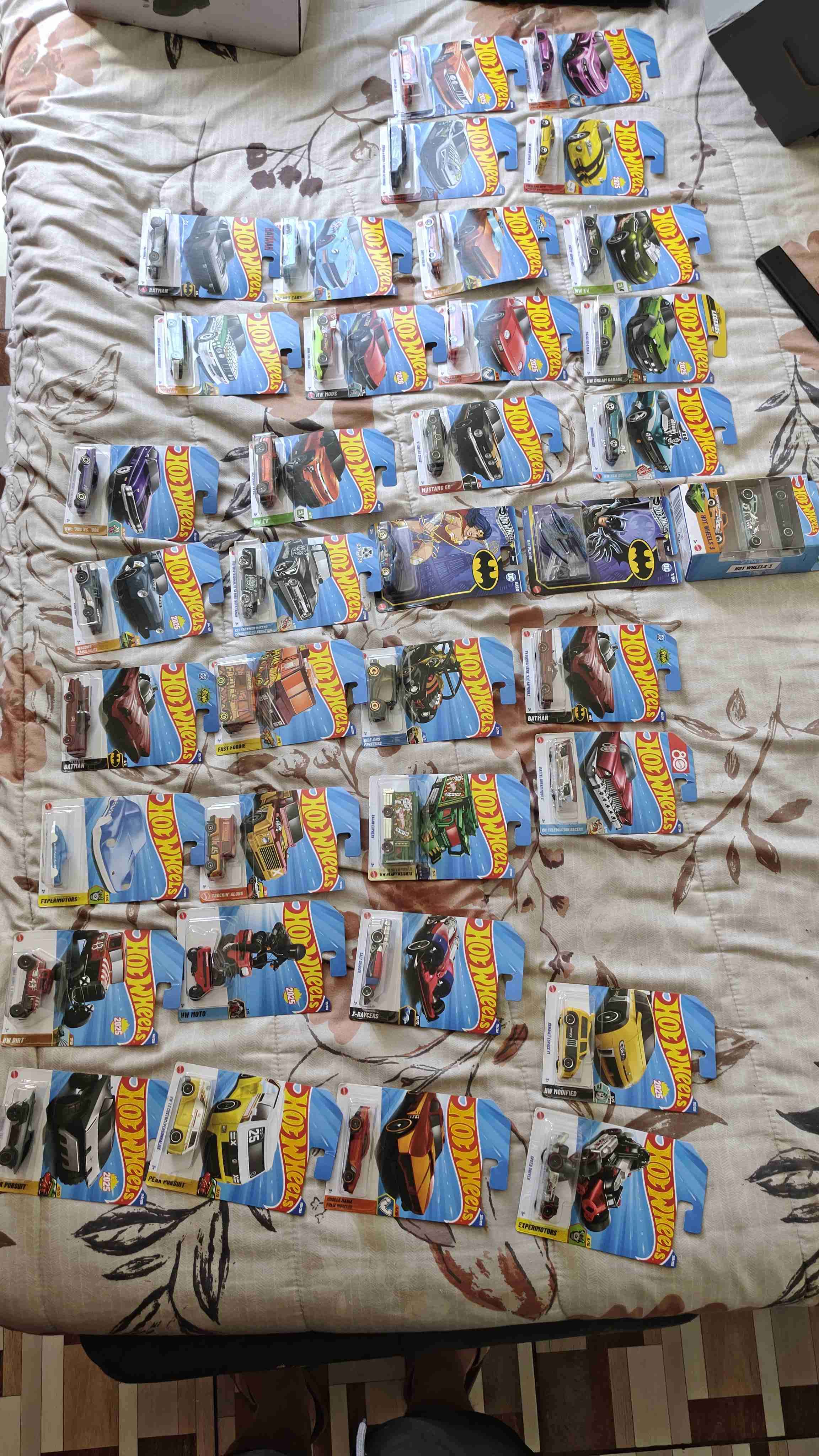 Colección de autos Hot Wheels - miniatura 2