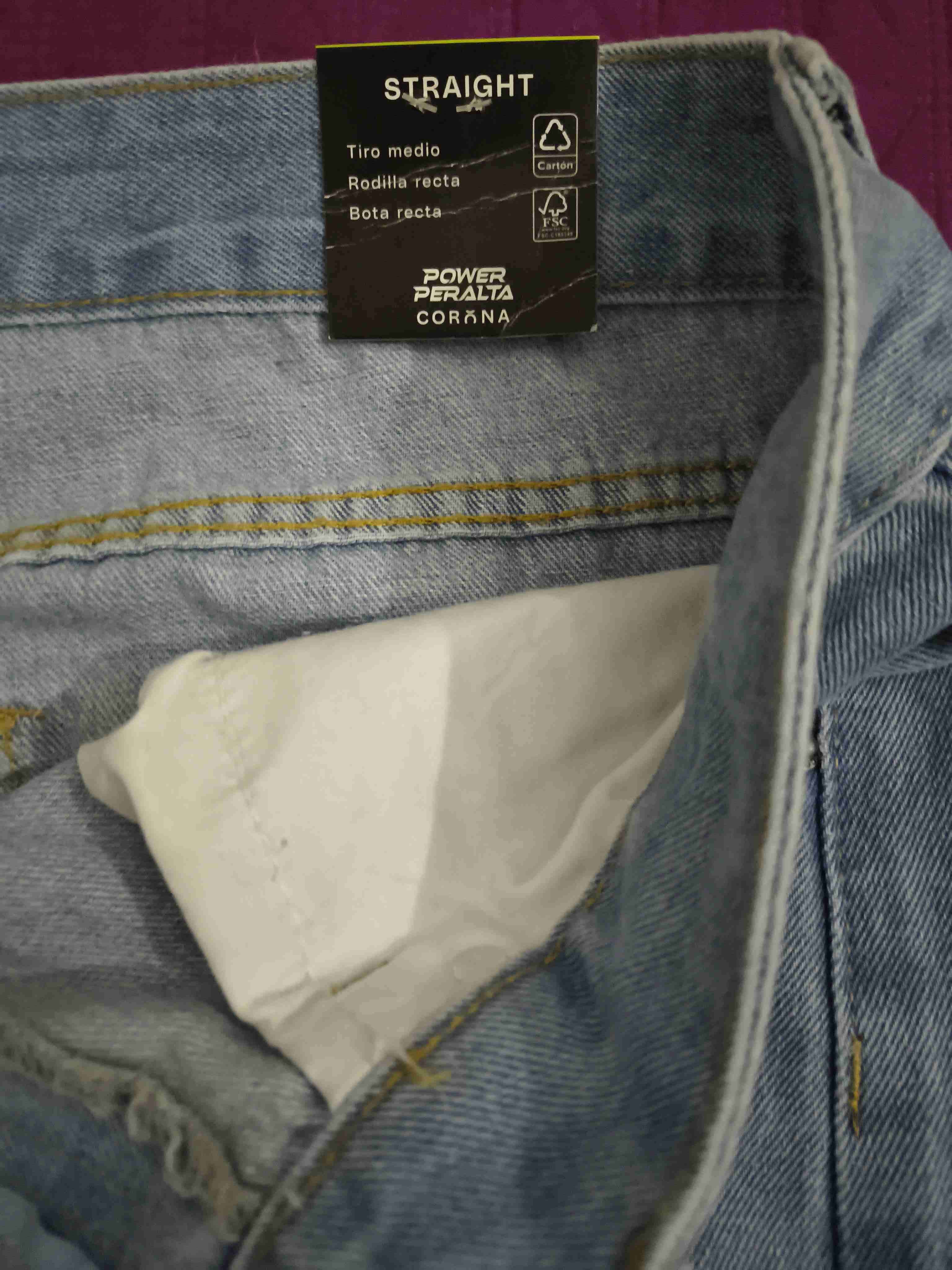 Jeans desgastados azul claro - miniatura 3