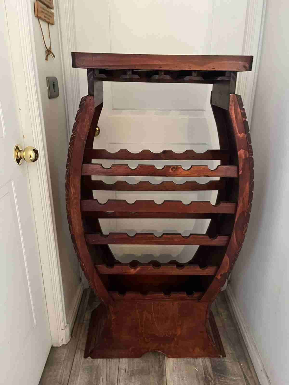 Botellero de madera con diseño barril - miniatura 2