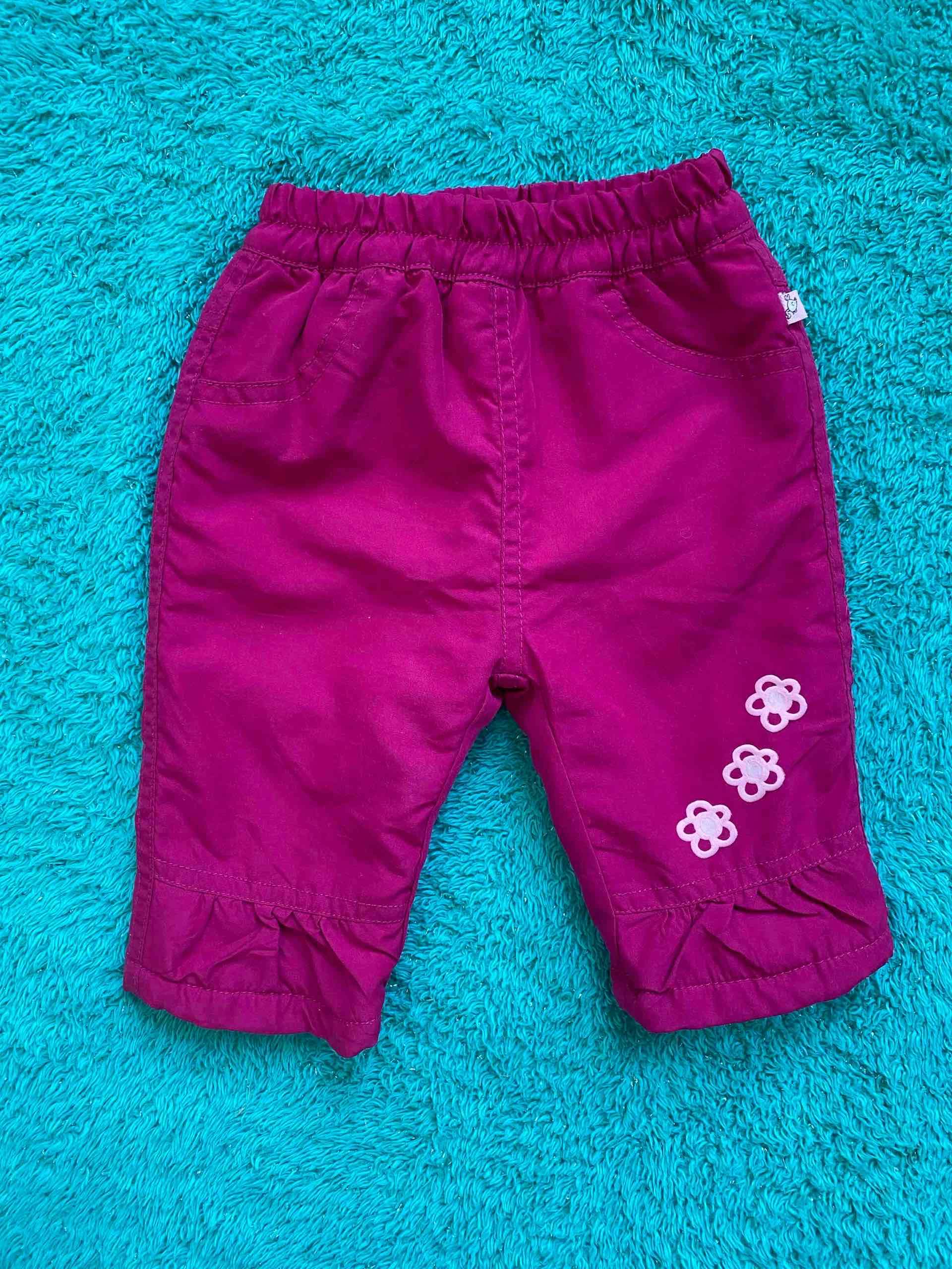 Pantalón fucsia con flores - 1