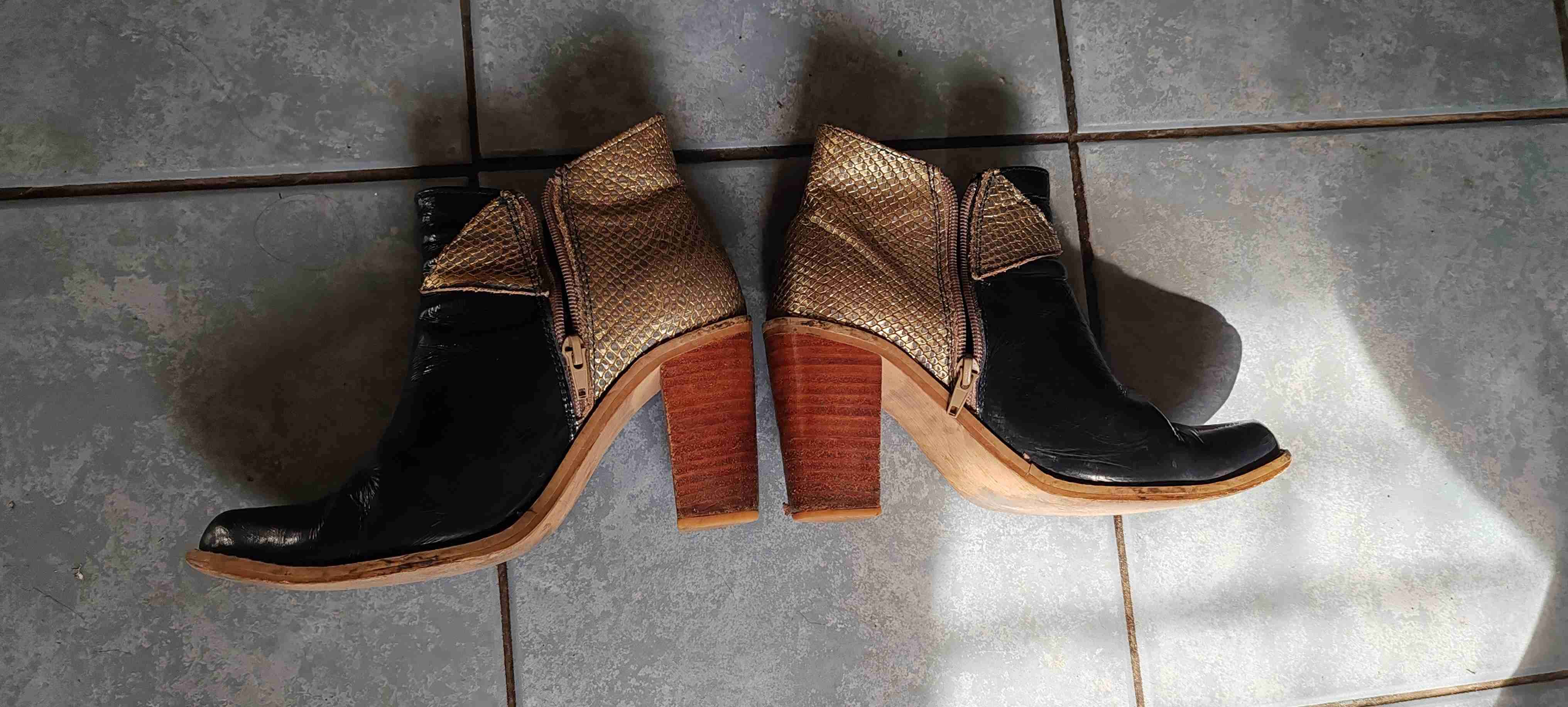 Botines de cuero con taco grueso - miniatura 1