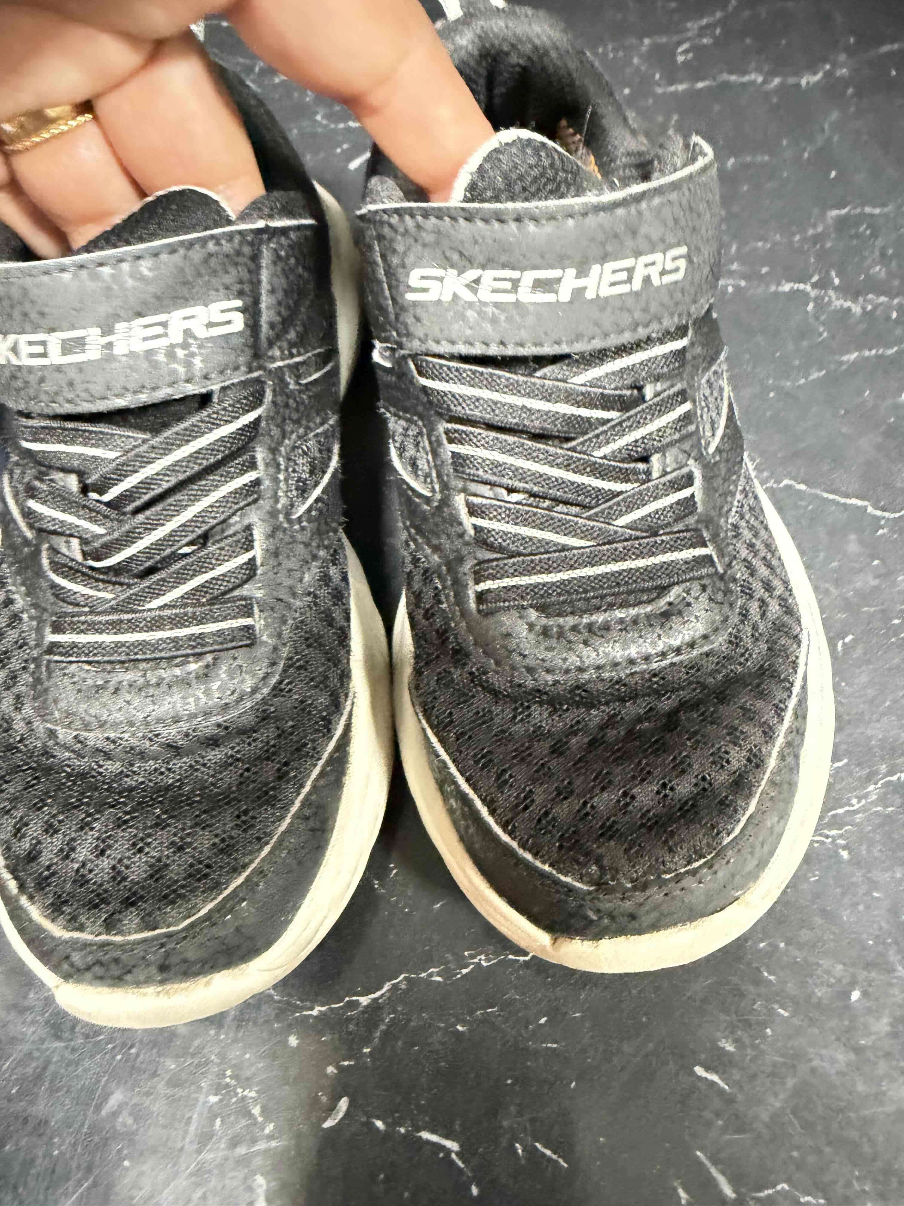 Zapatillas Skechers negras - miniatura 2