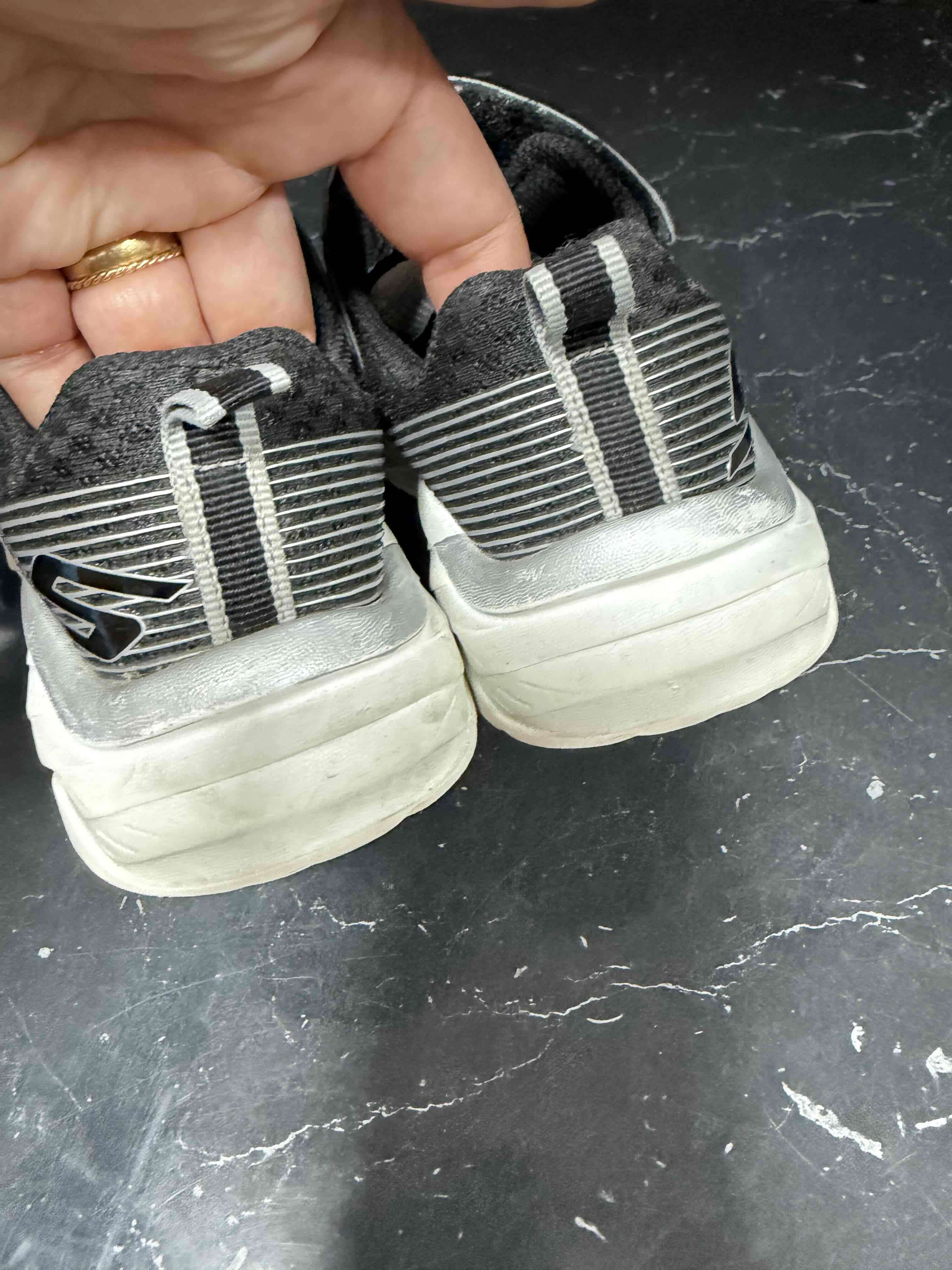 Zapatillas Skechers negras - miniatura 3