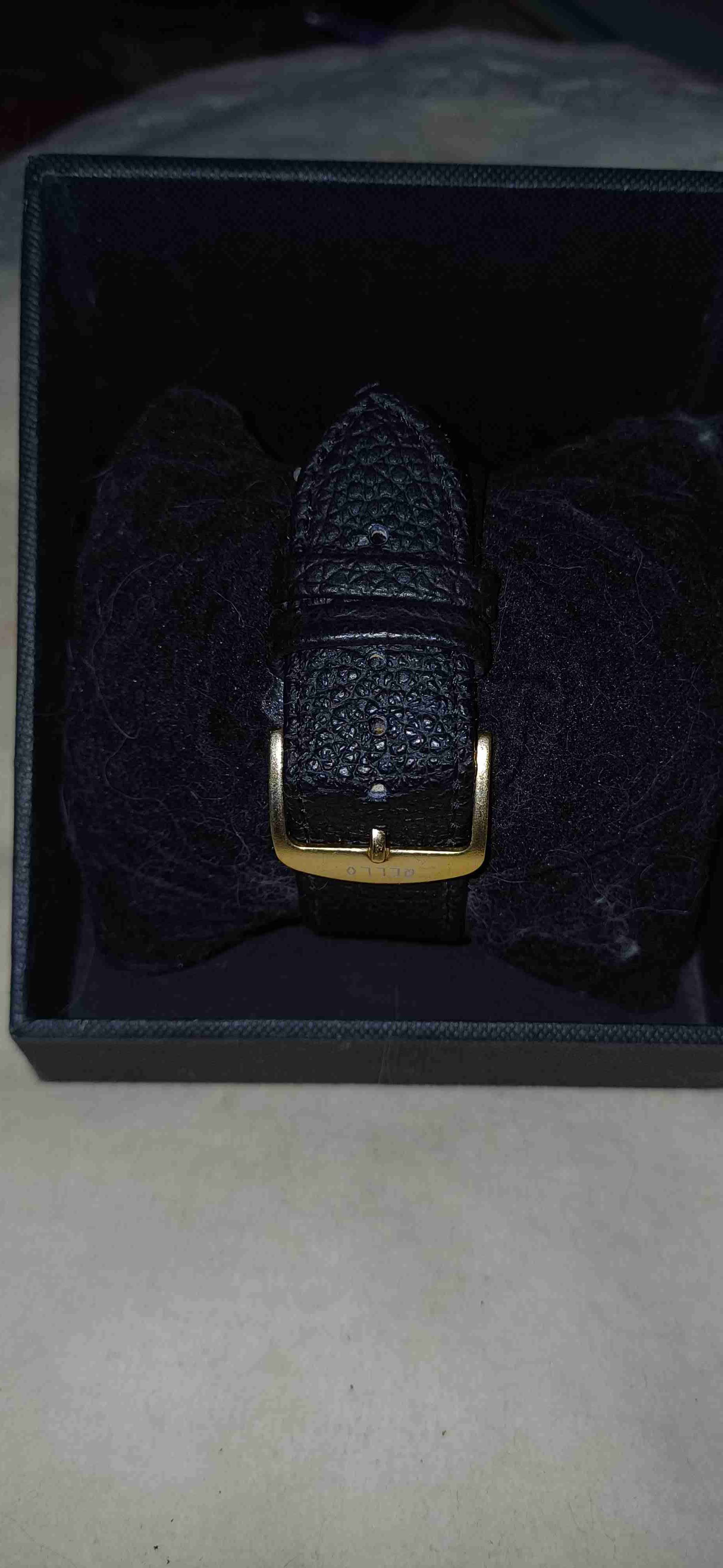 Reloj de pulsera cuadrado negro - 4