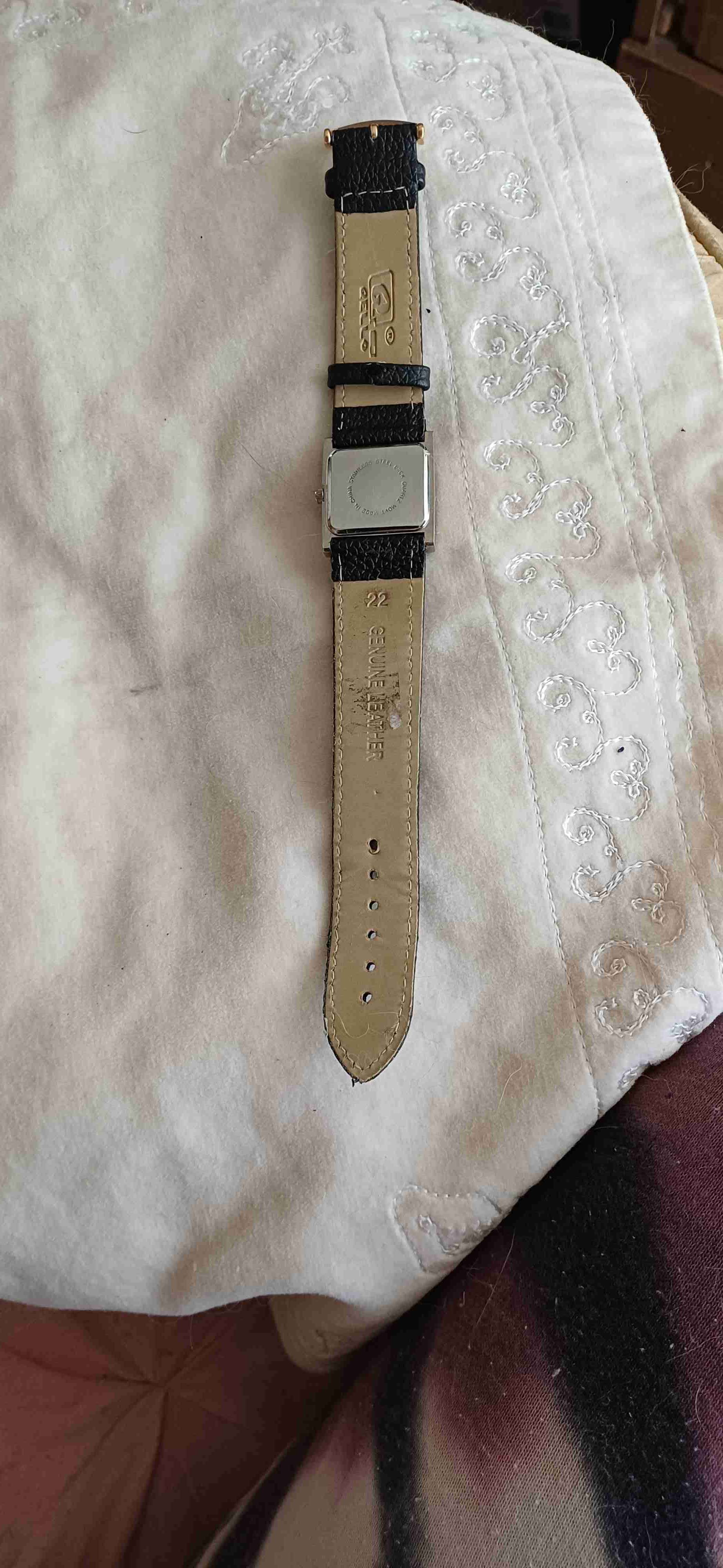 Reloj de pulsera cuadrado negro - 5