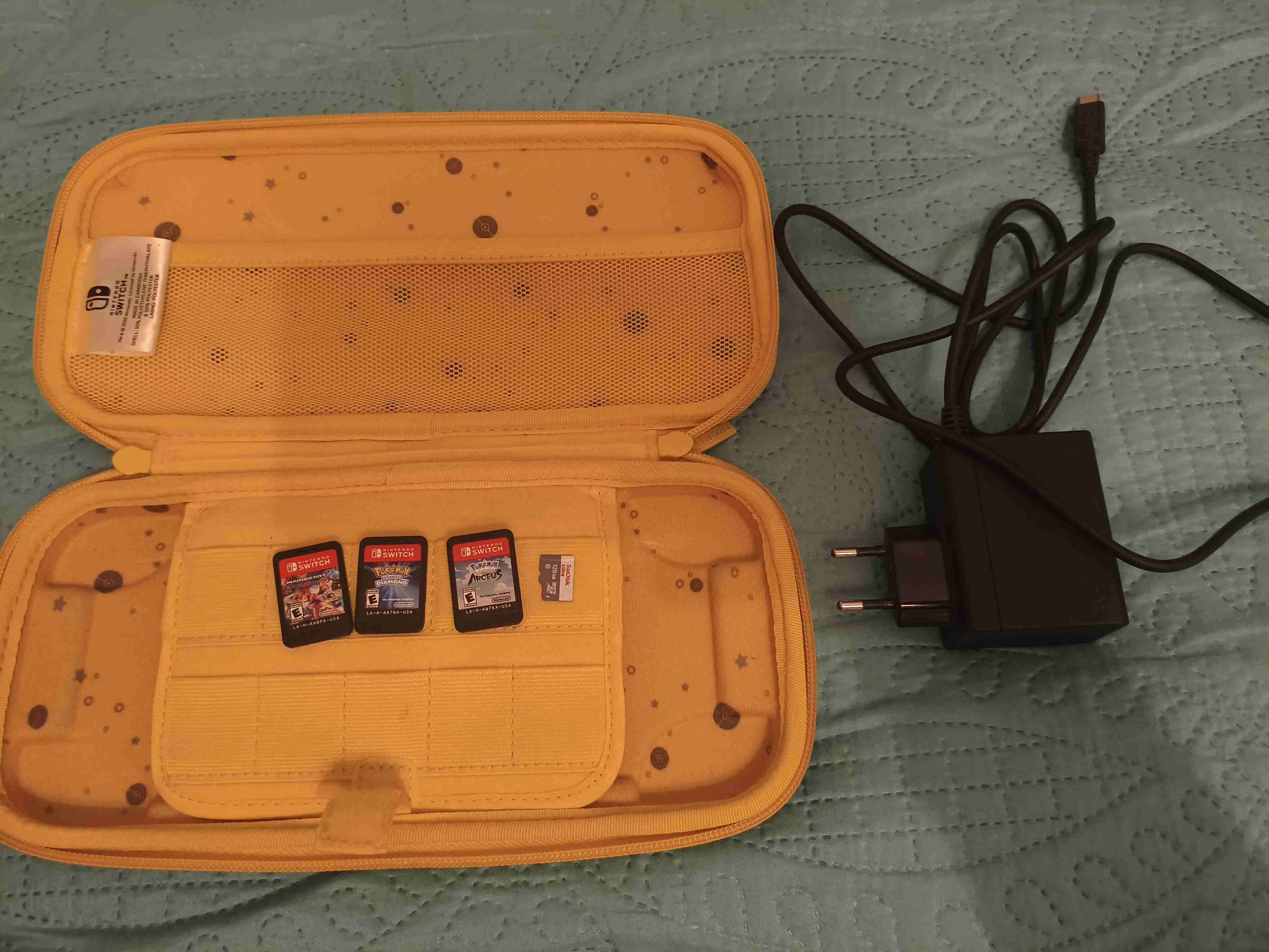 Nintendo switch Lite con accesorios - 4