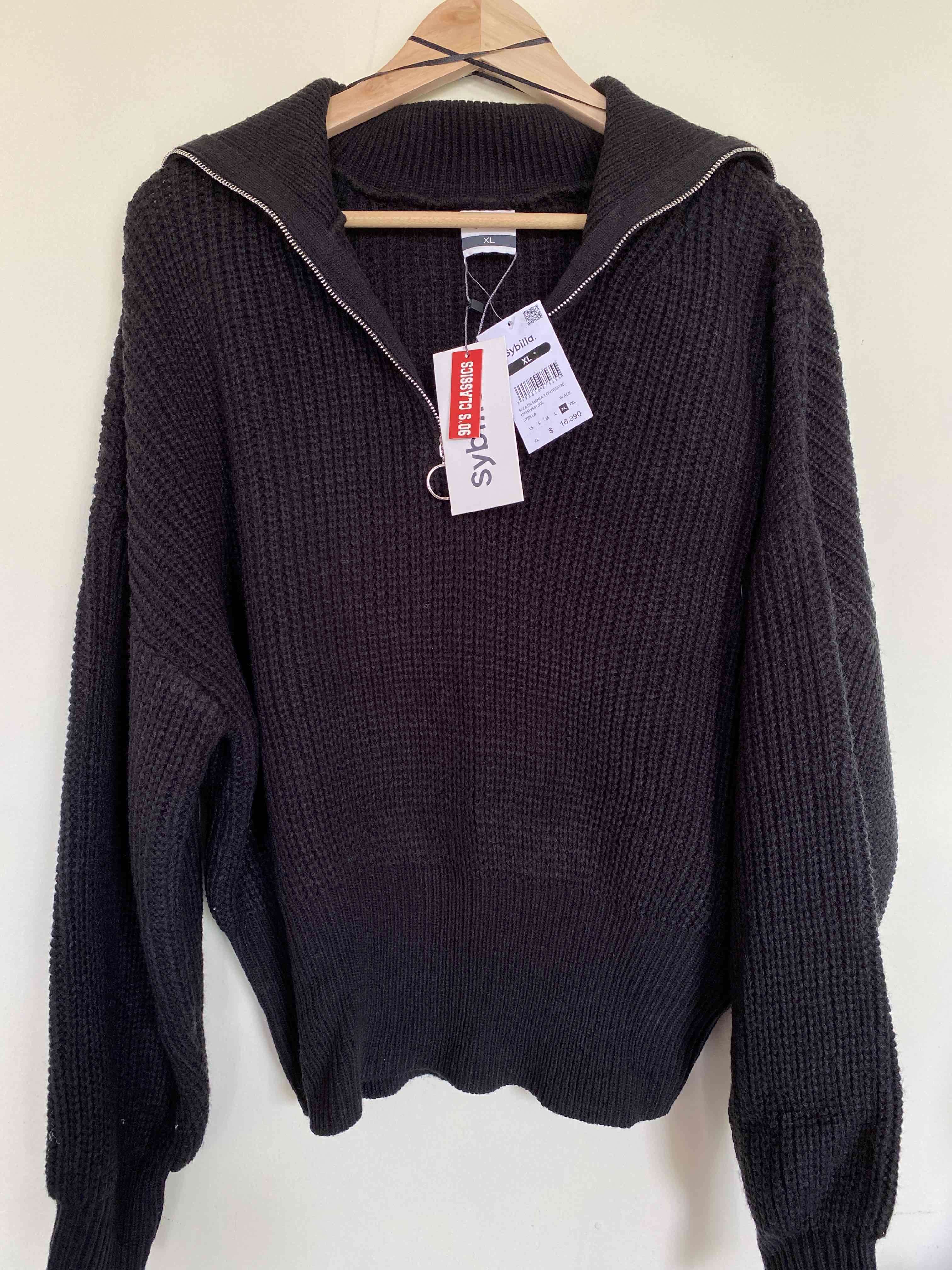 Suéter negro con cierre - 1