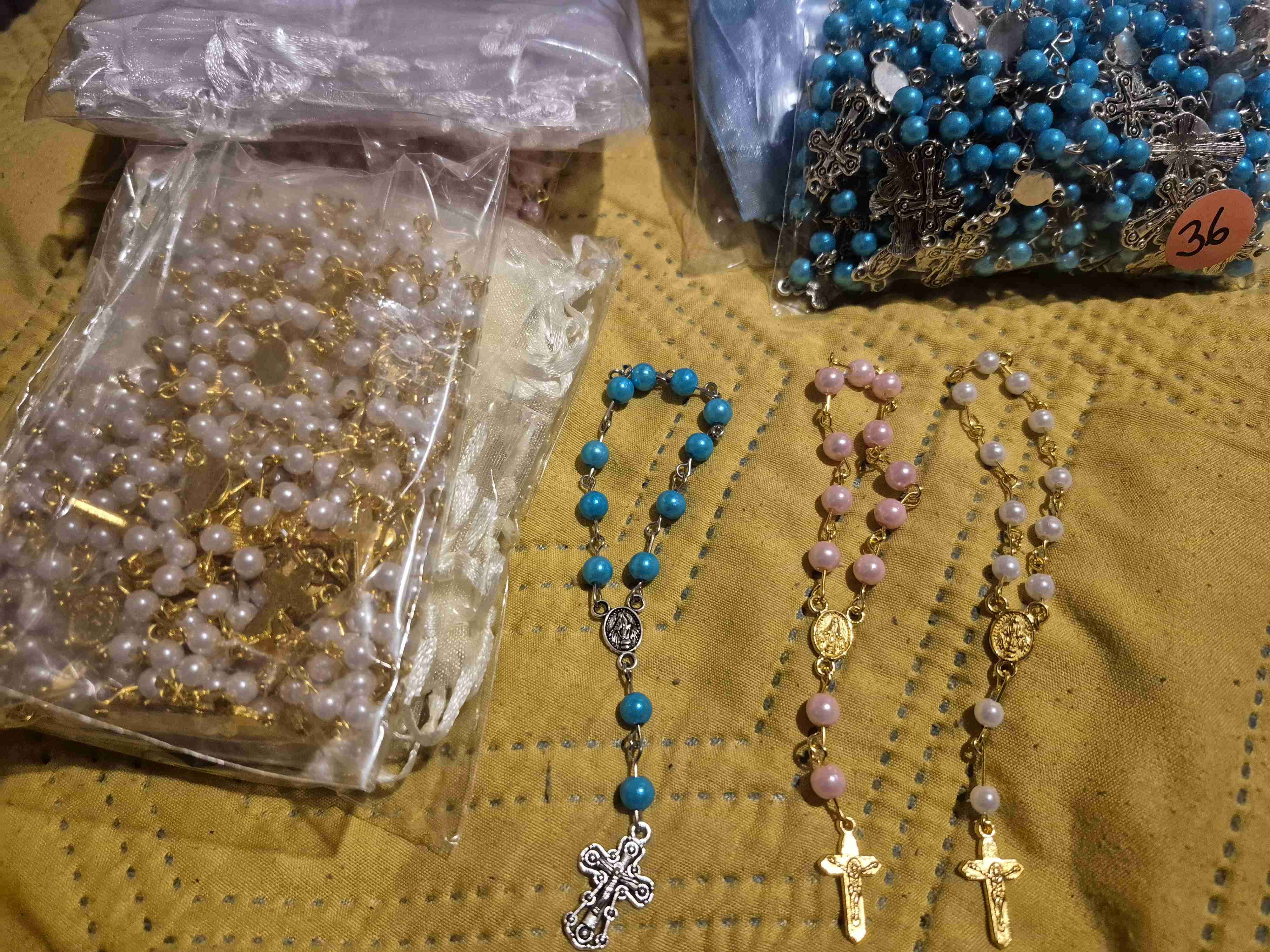 Rosarios de colores variados - miniatura 3