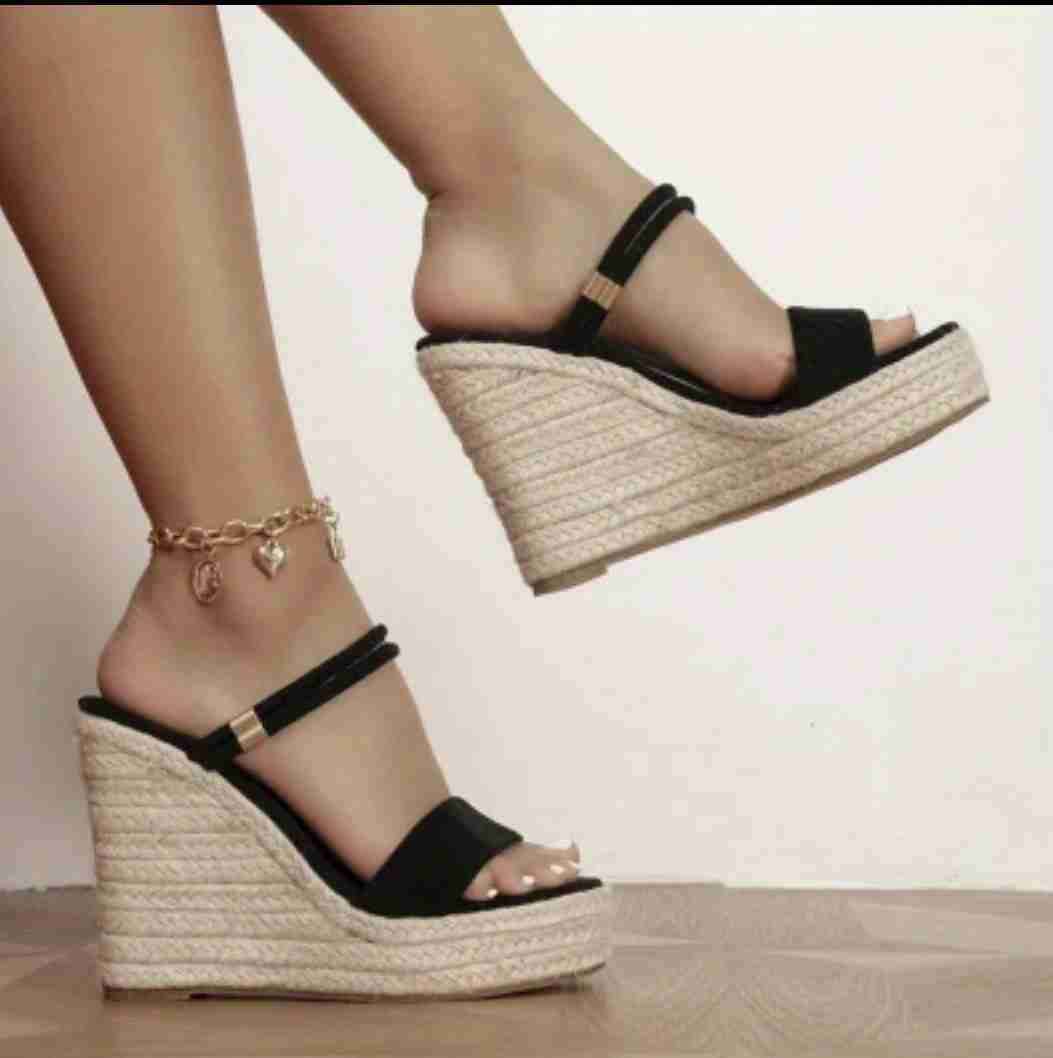 Sandalias de plataforma negras - 1