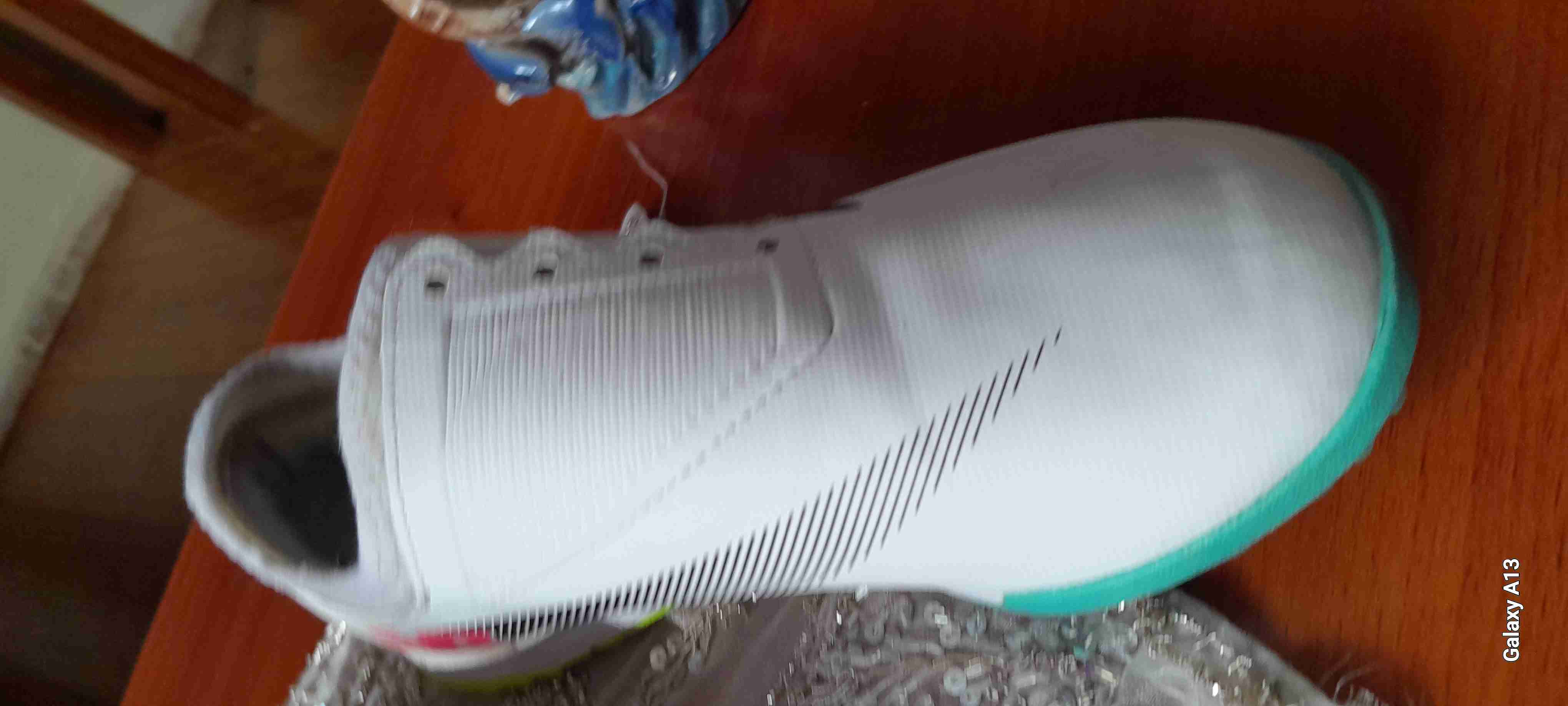 Zapatillas deportivas blancas - 2