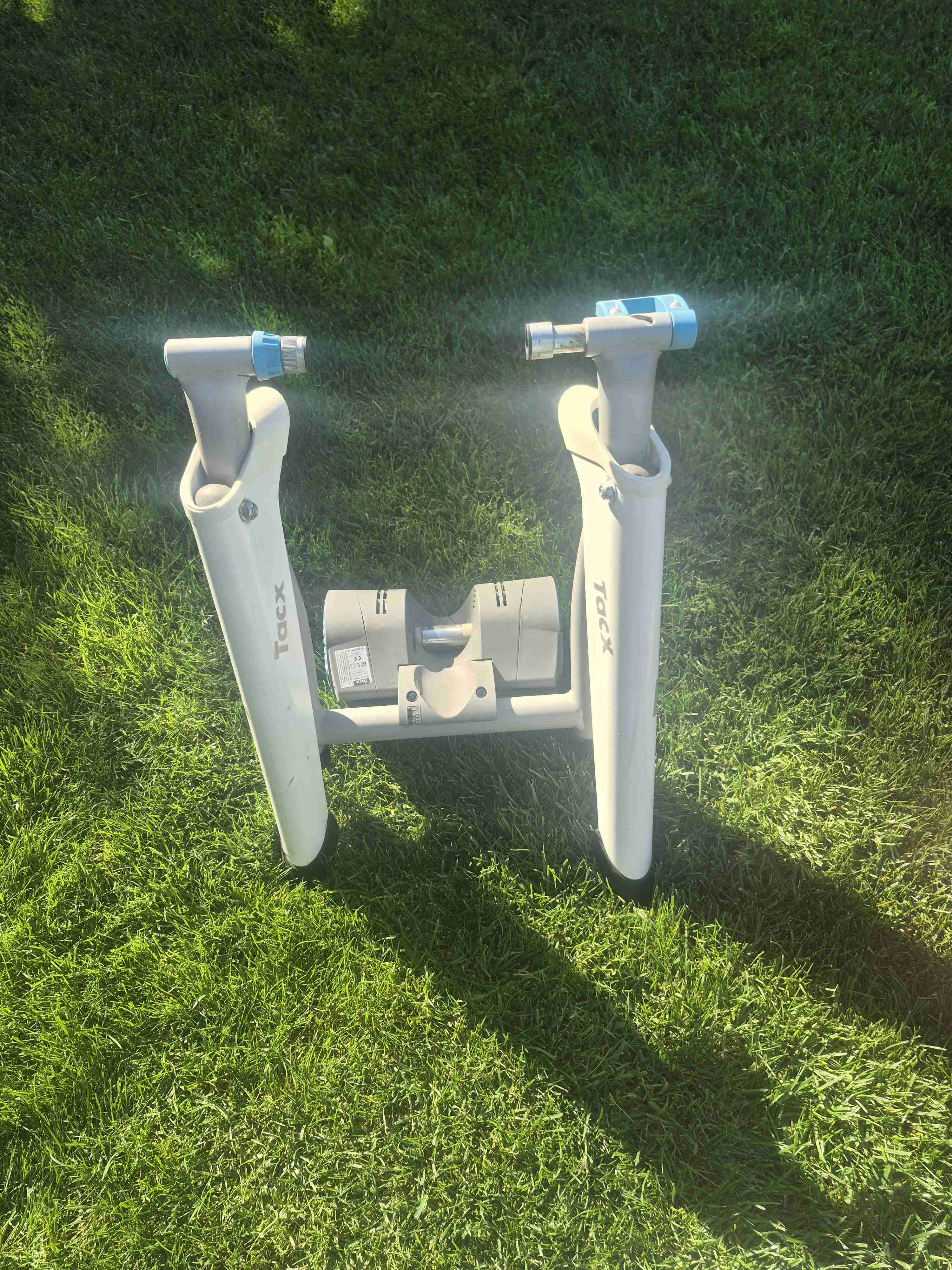 Entrenador de bicicleta Tacx - miniatura 1