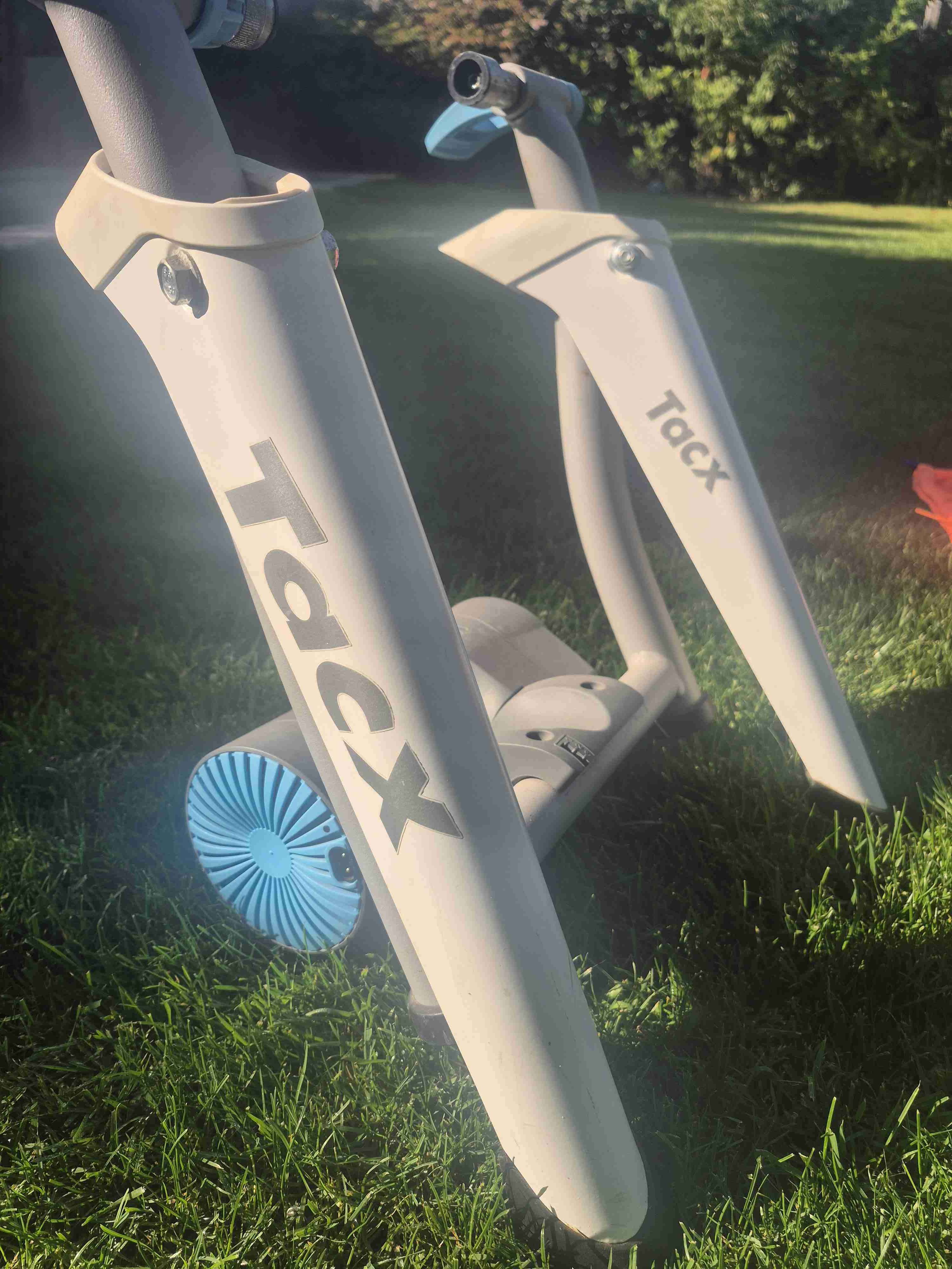 Entrenador de bicicleta Tacx - miniatura 2