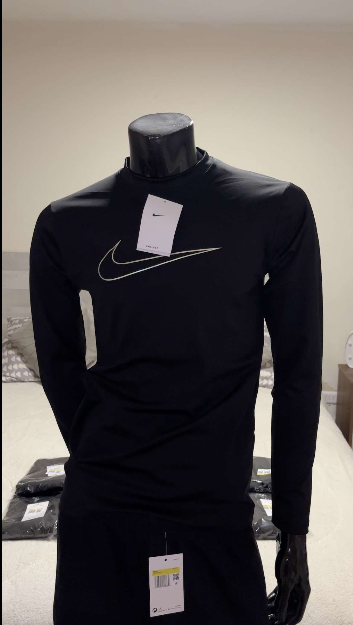 Polera primera capa Nike Dri-Fit - miniatura 2