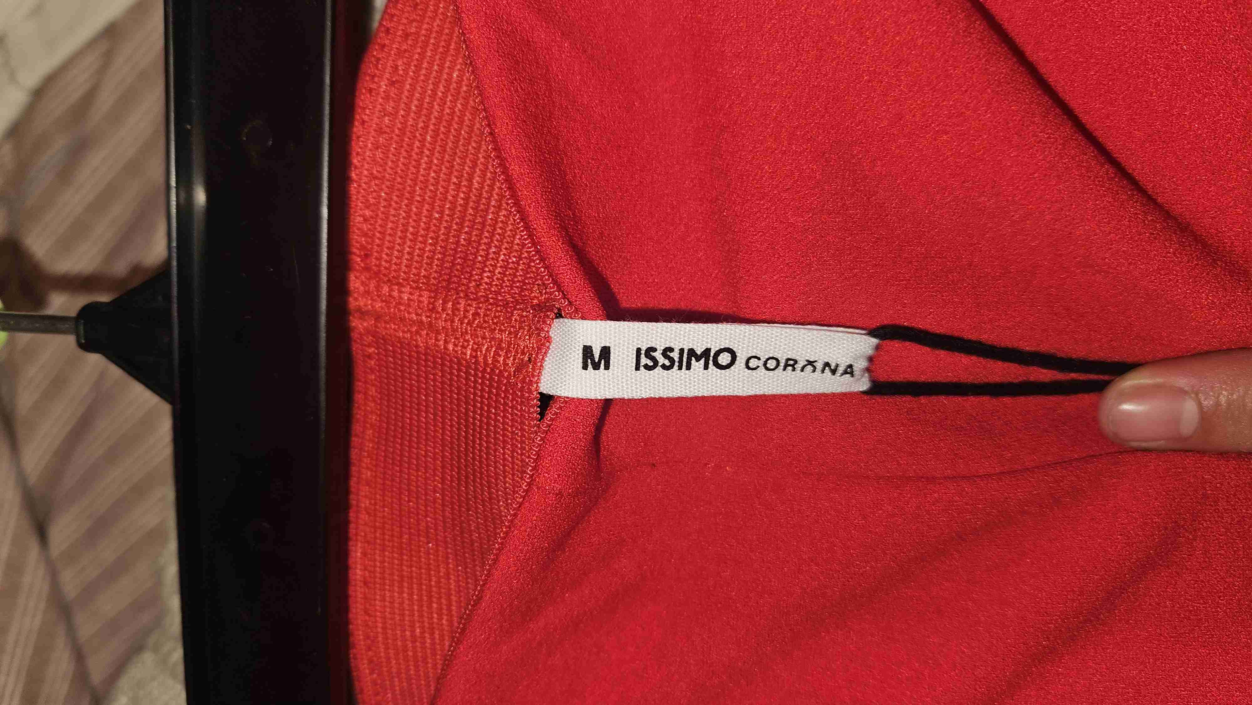 Pantalones rojos de mujer - miniatura 3