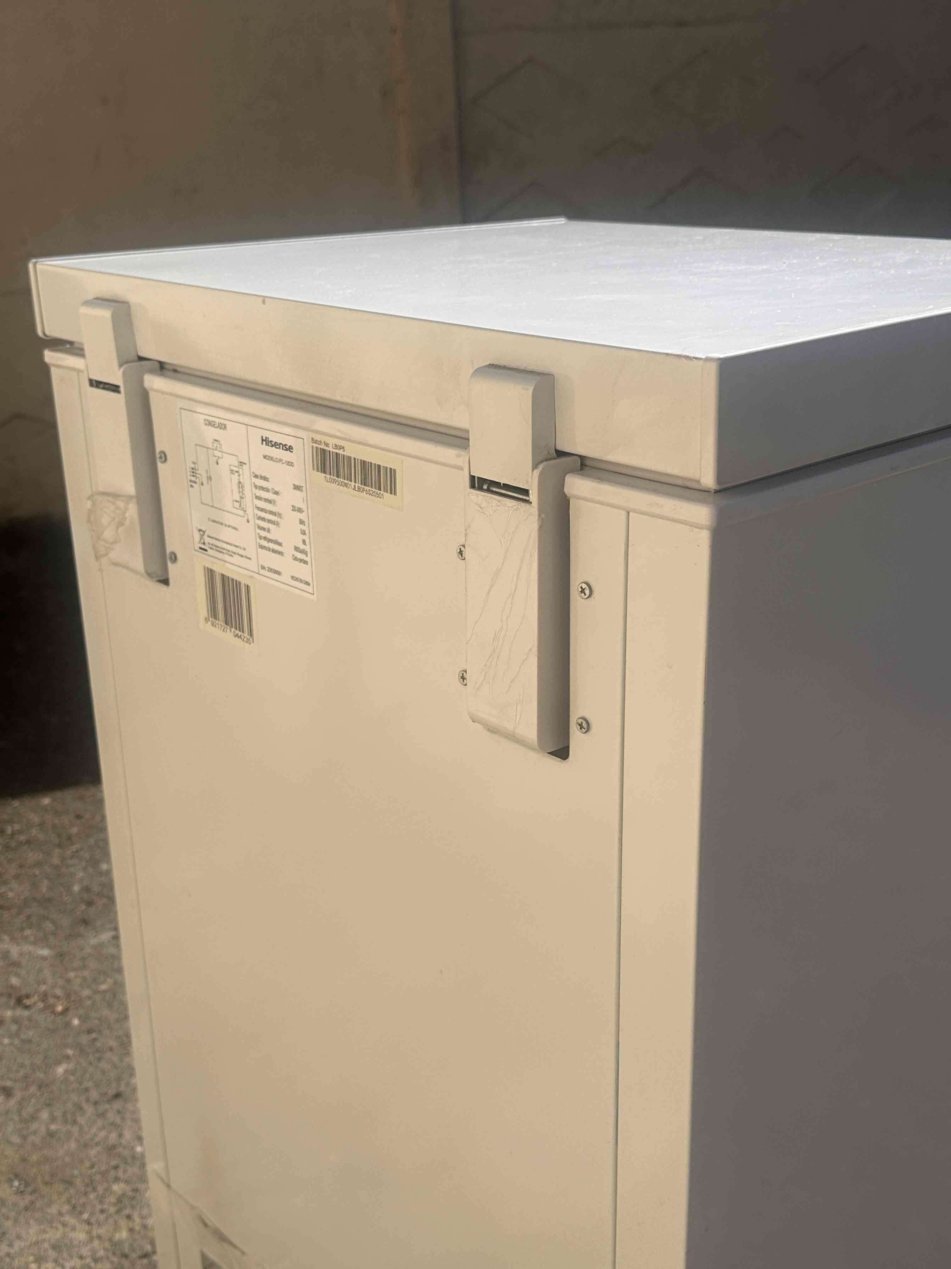 Congelador Hisense blanco compacto - miniatura 5