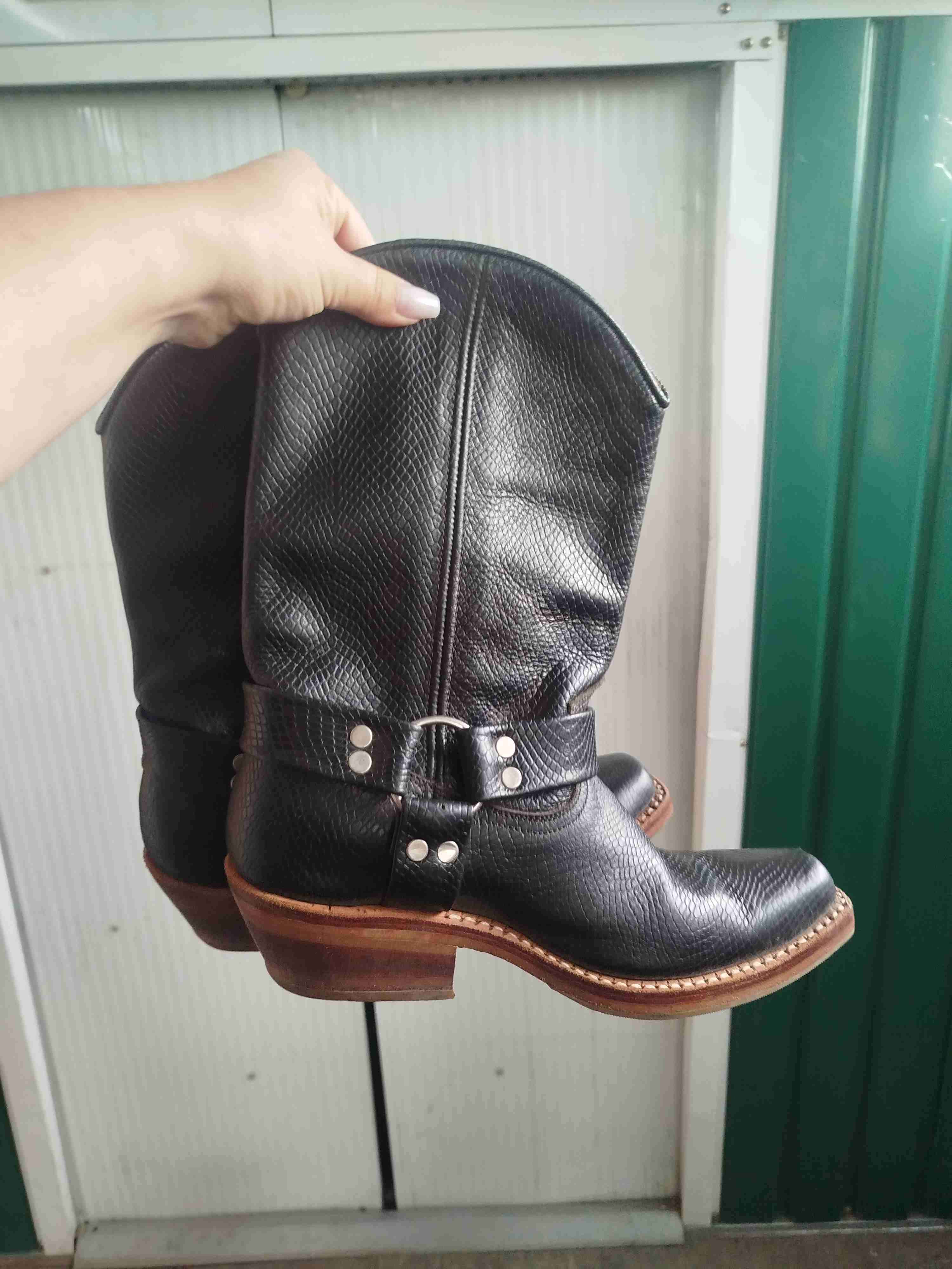 Botas vaqueras negras - miniatura 2