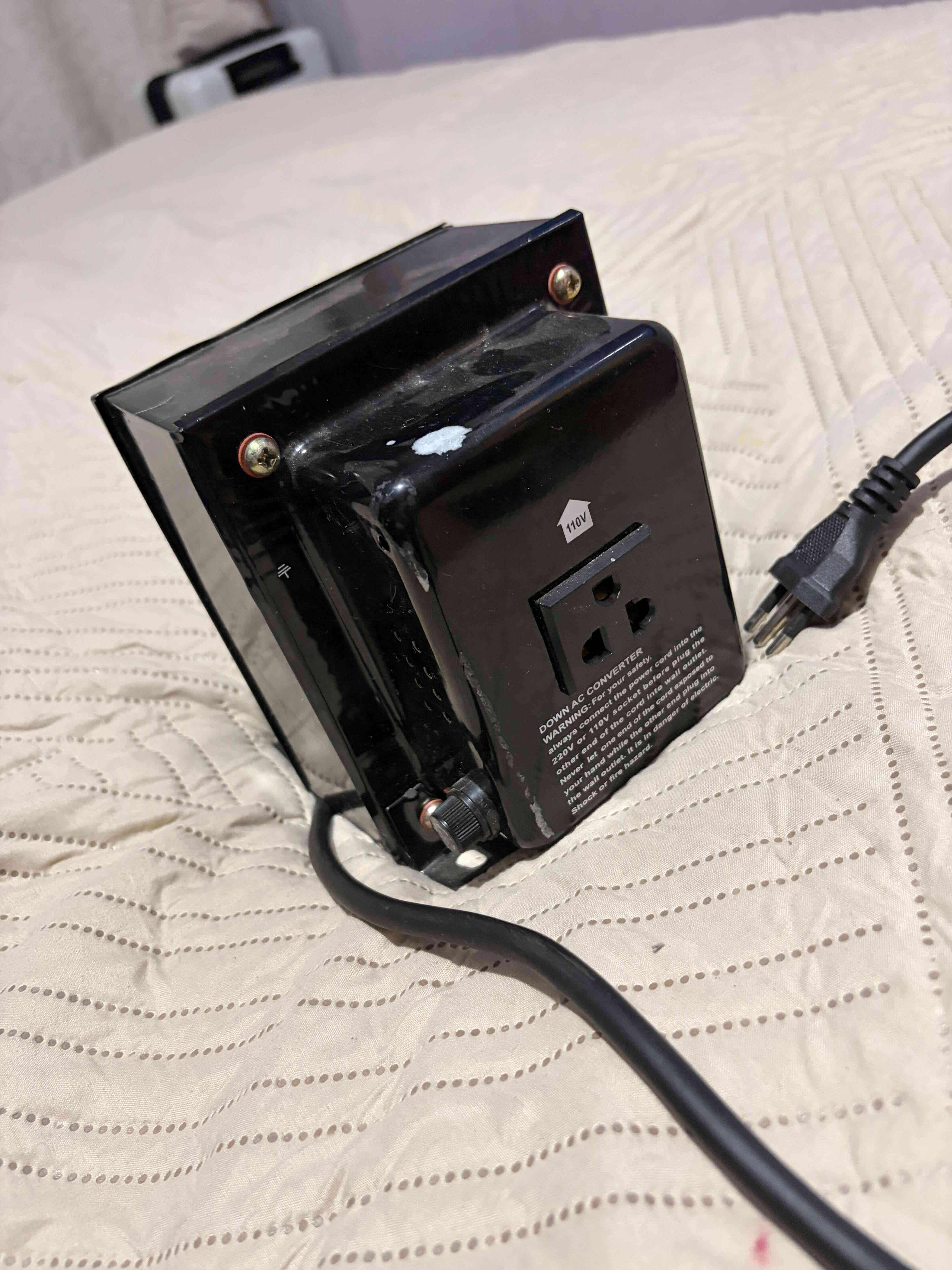 Secador de pelo Dyson y adaptador - miniatura 6