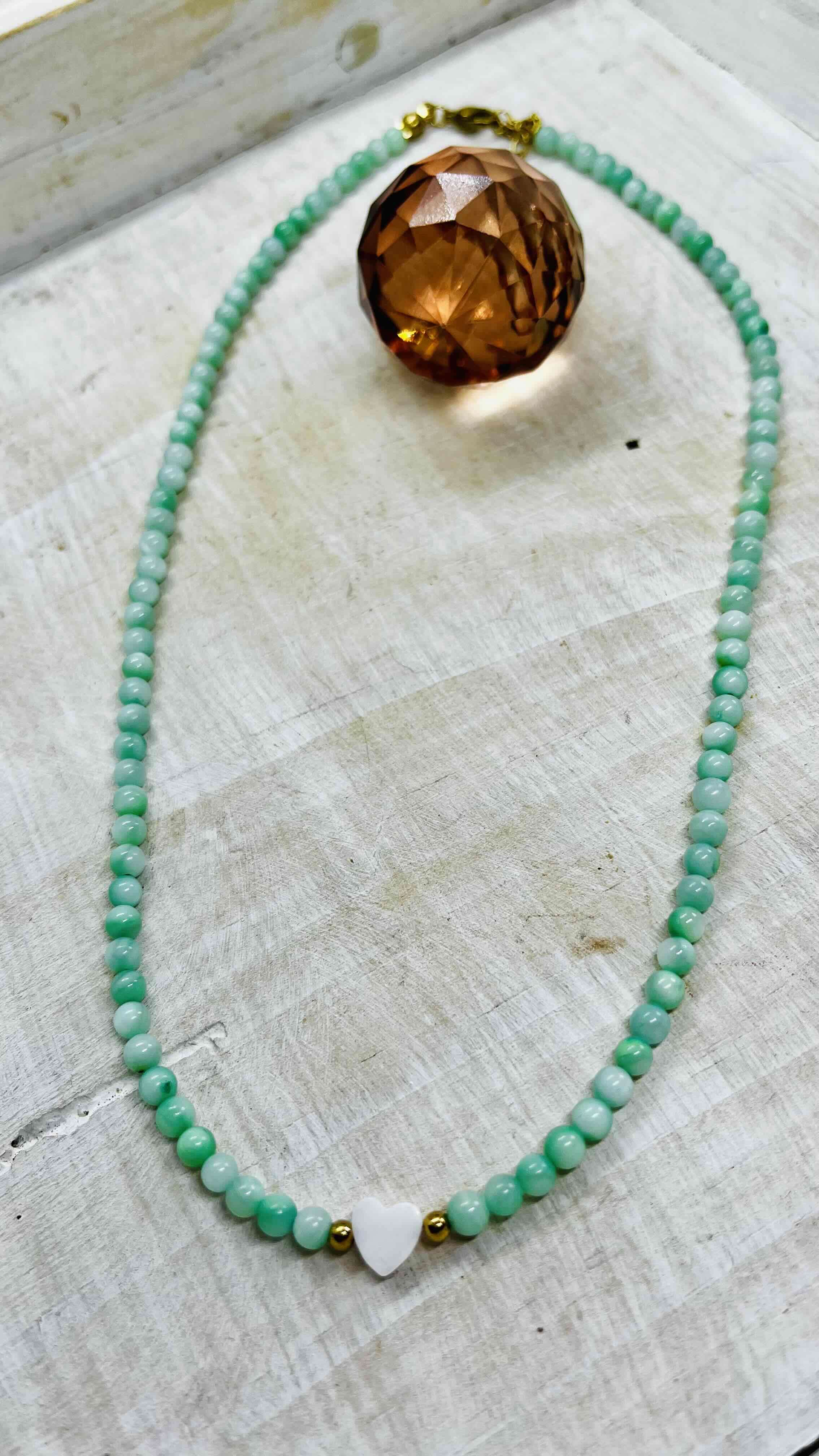 Collares de cristales y mostacillas - miniatura 5