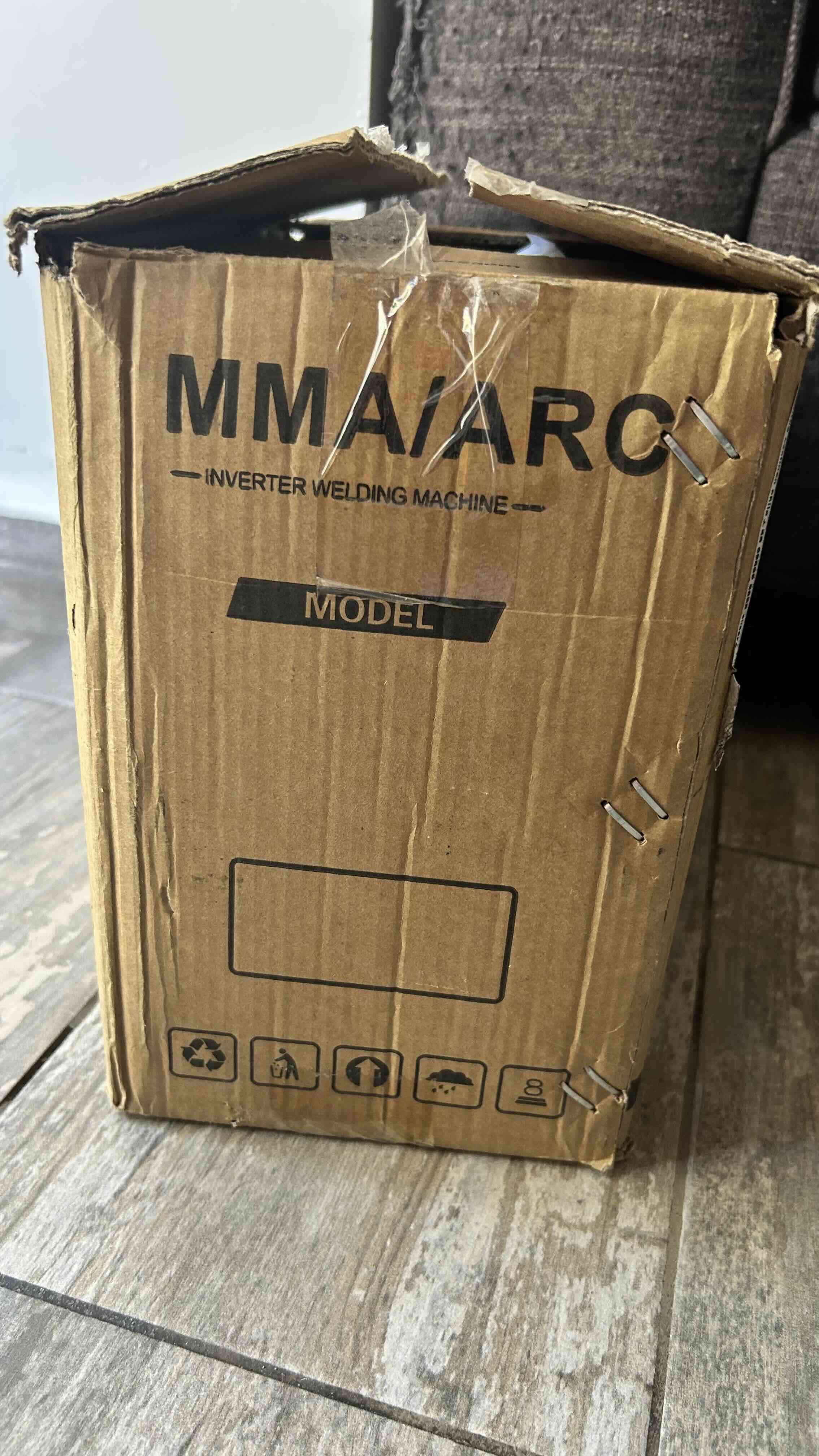 Soldadora eléctrica compacta inverter - miniatura 6