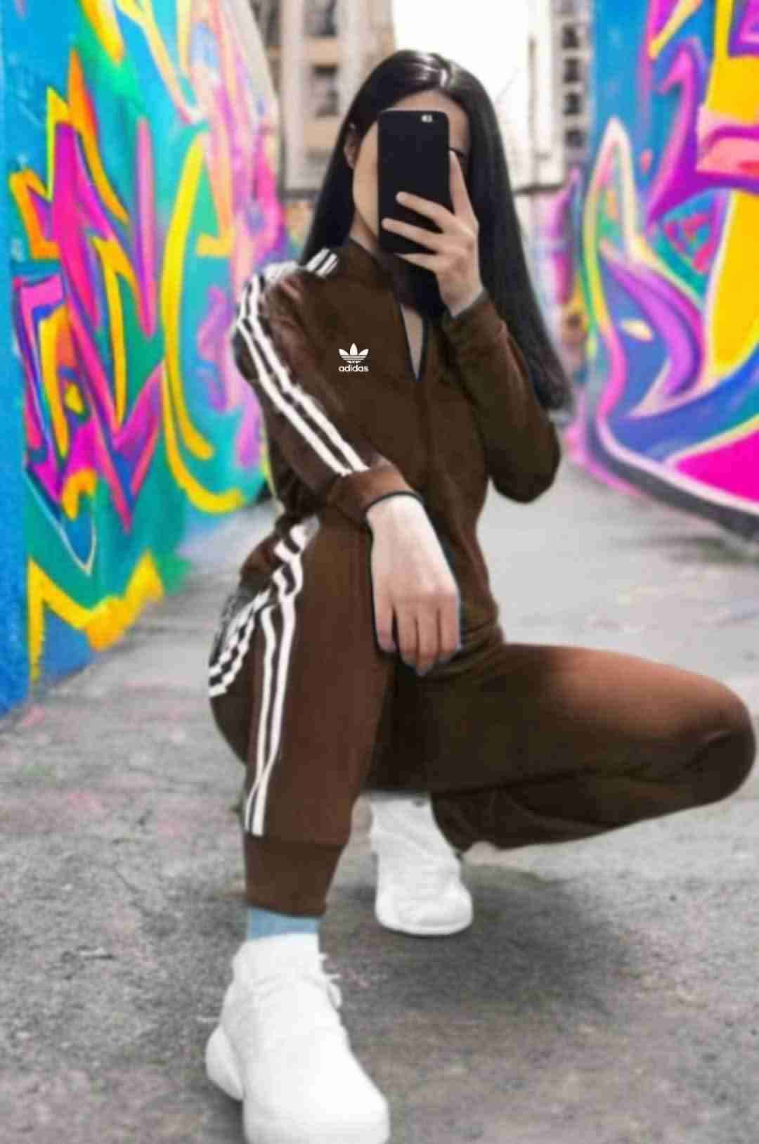 Conjunto deportivo  Adidas y buzo adidas - miniatura 1