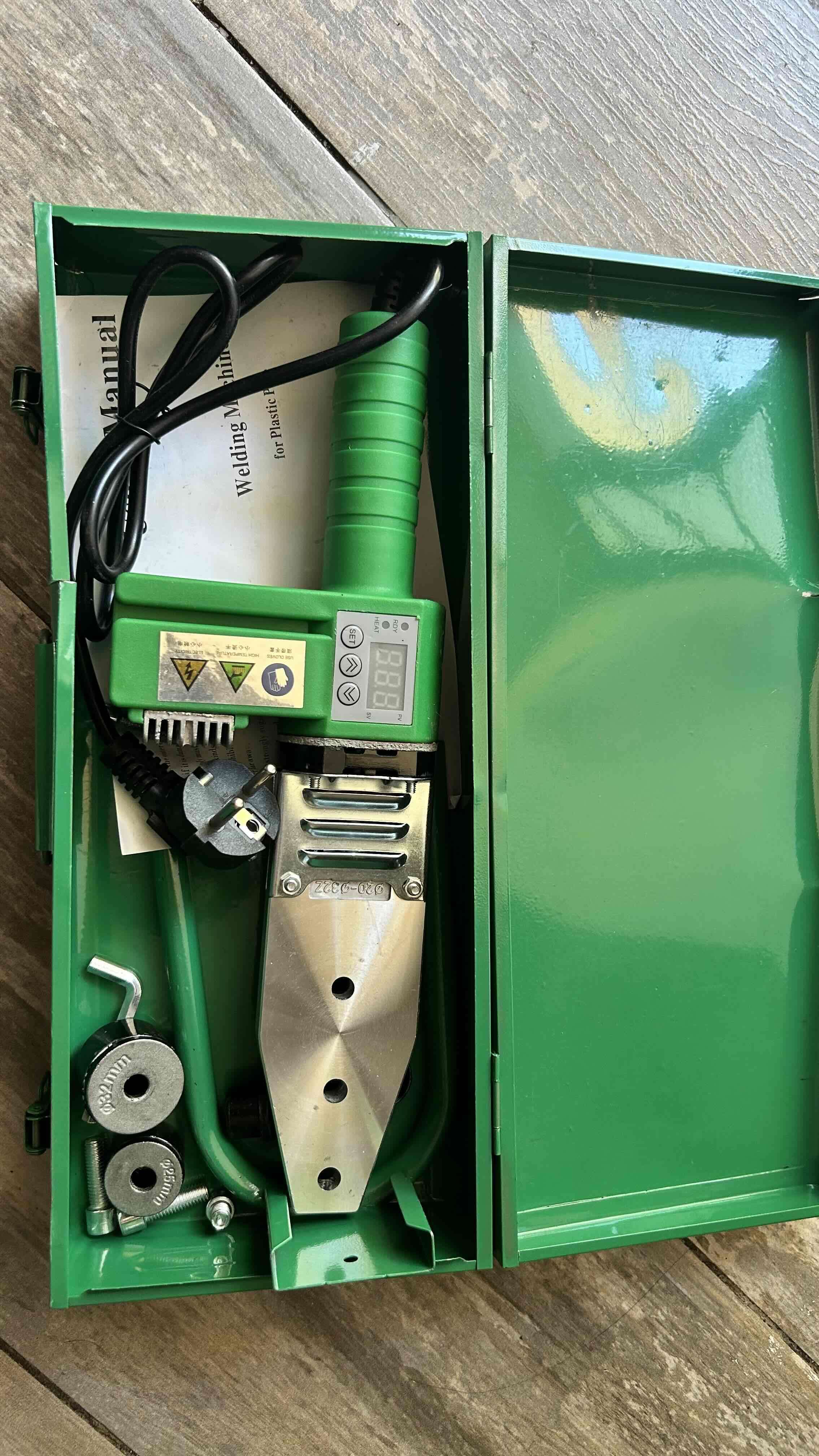 Soldador de plásticos verde (termofusora) - miniatura 1