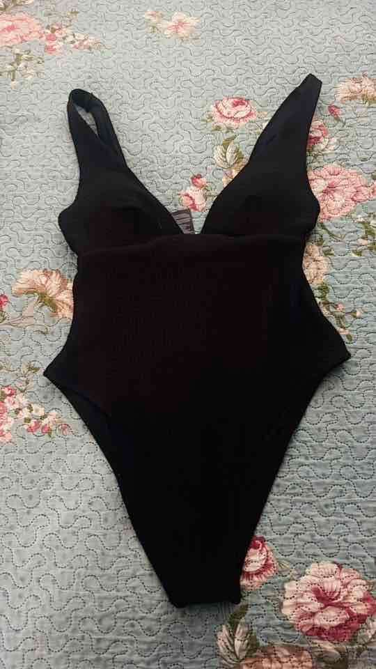 Traje de baño  negro nuevo - miniatura 2