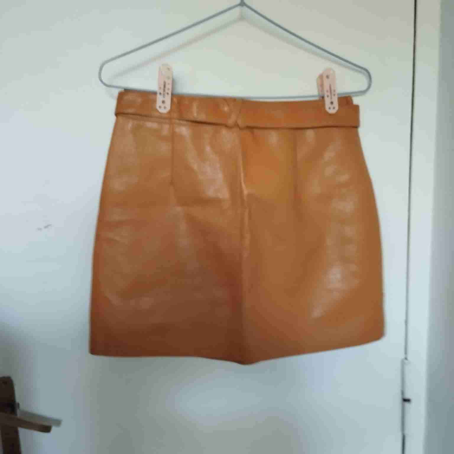 Falda de ecocuero co - miniatura 2