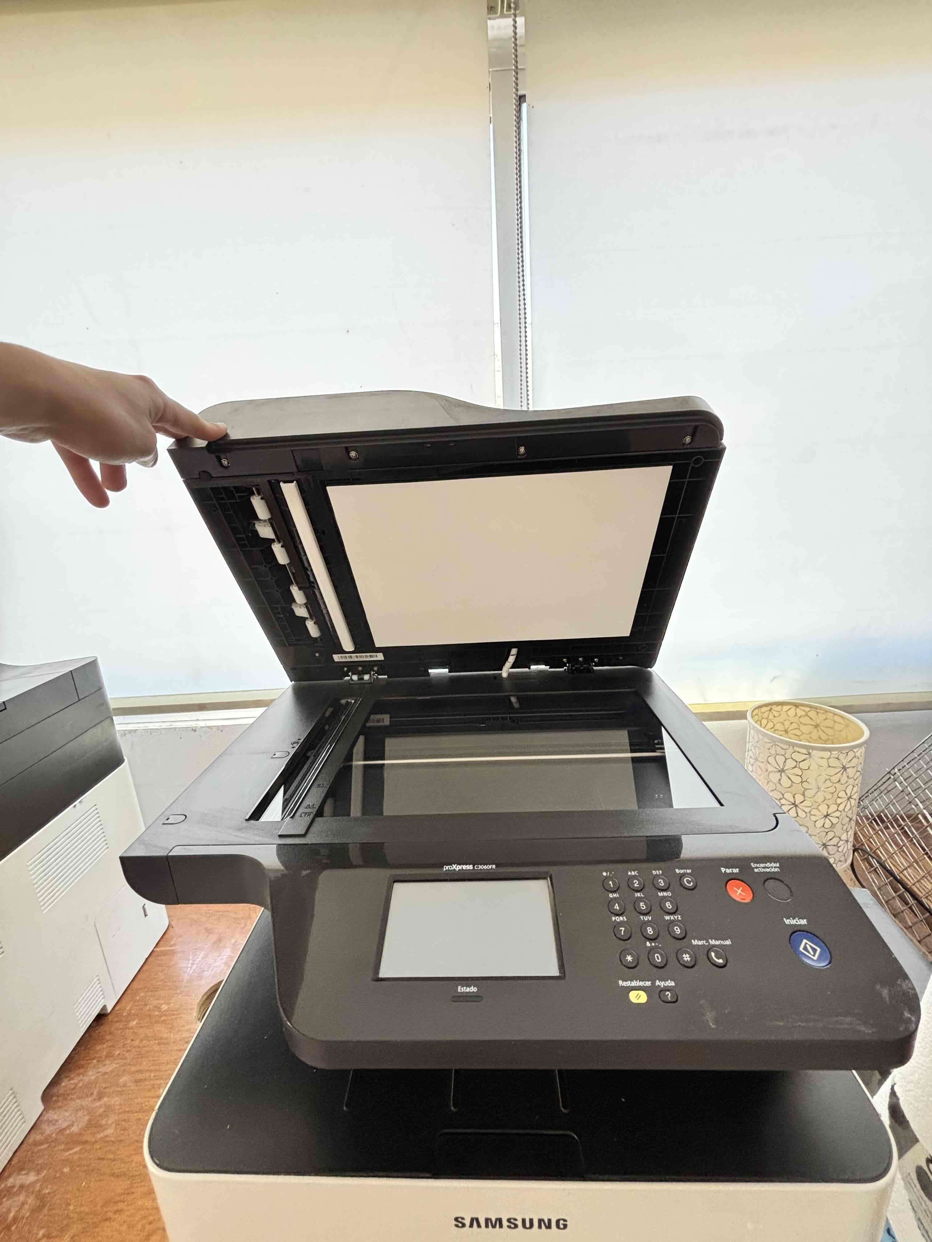 Impresora multifuncional Samsung - miniatura 1