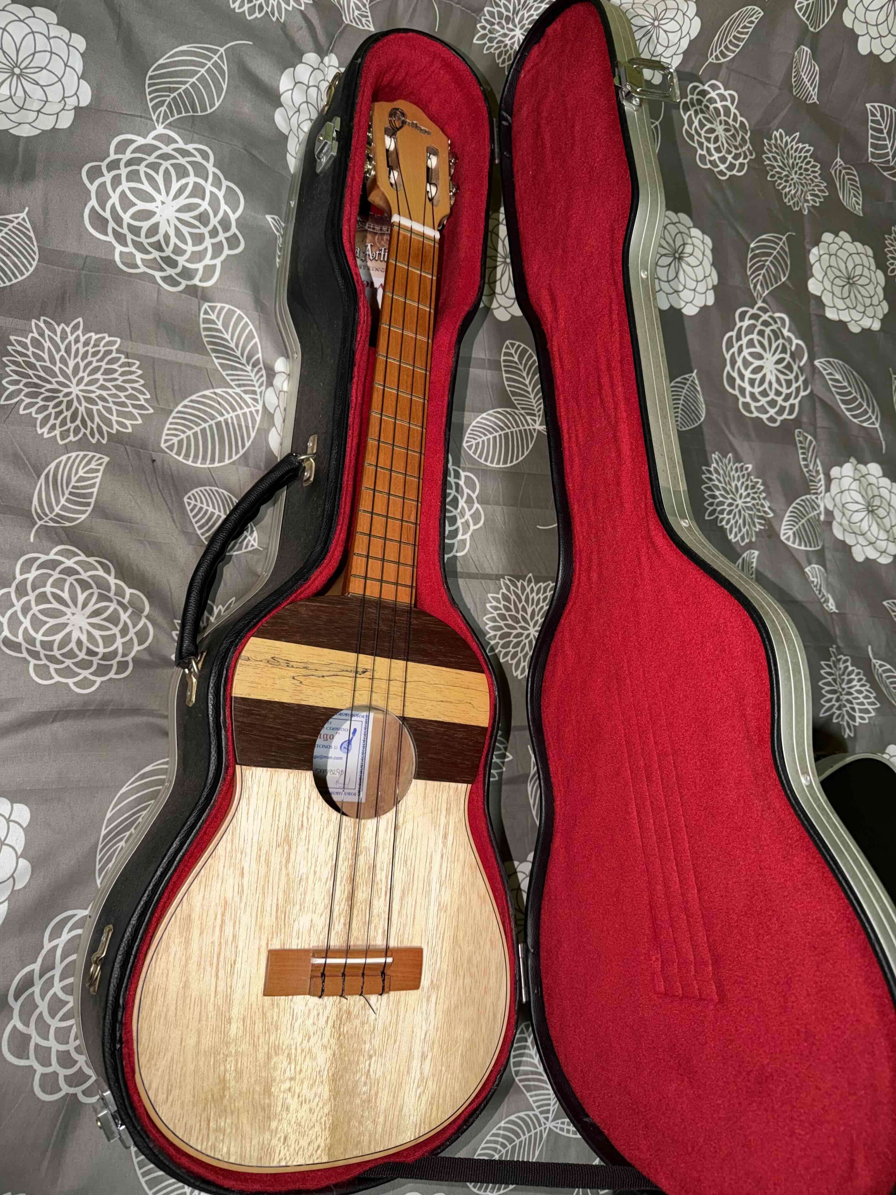 Cuatro Venezolano Santiago - miniatura 3