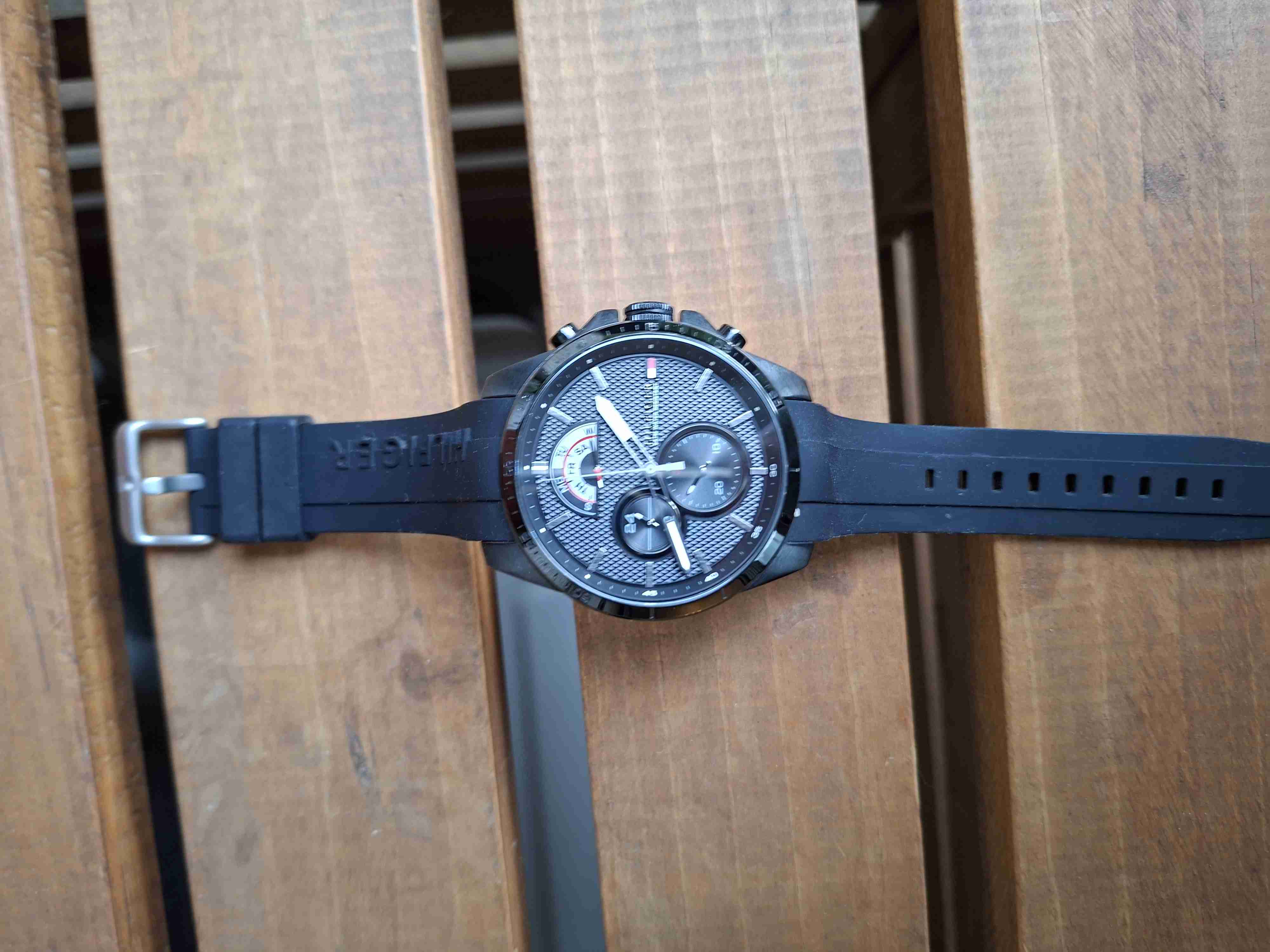 Vendo Espectacular Reloj Tommy Hilfiger! - 1