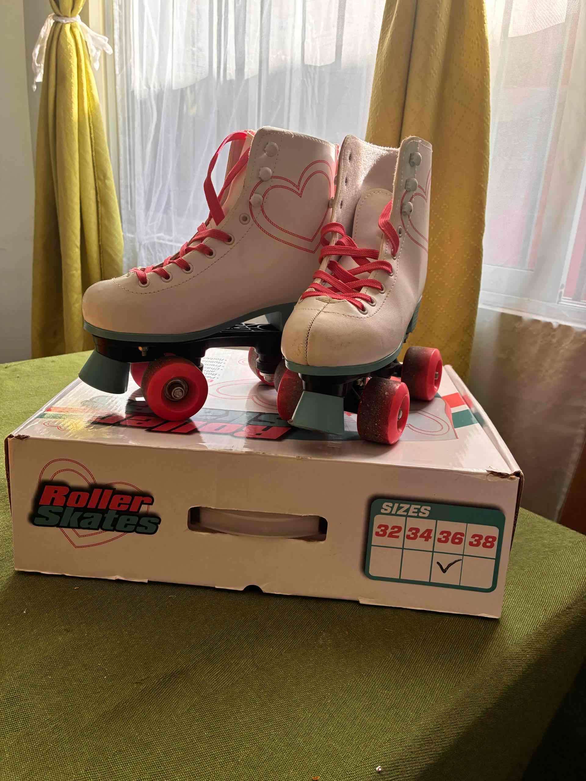 Patines de cuatro ruedas blancos N 35/36 - 4