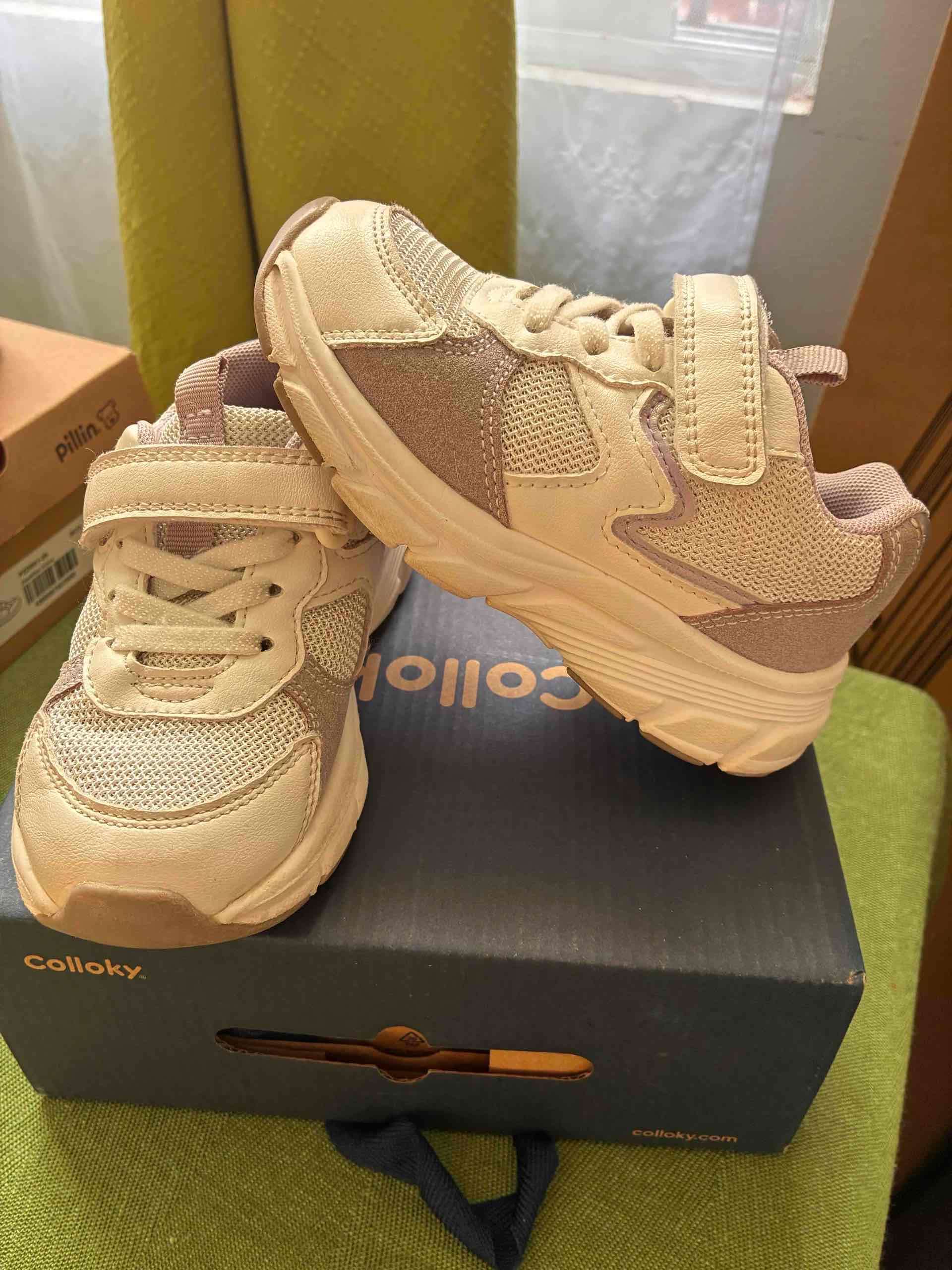 Lote de zapatillas de niña N 25/26/27 - 2