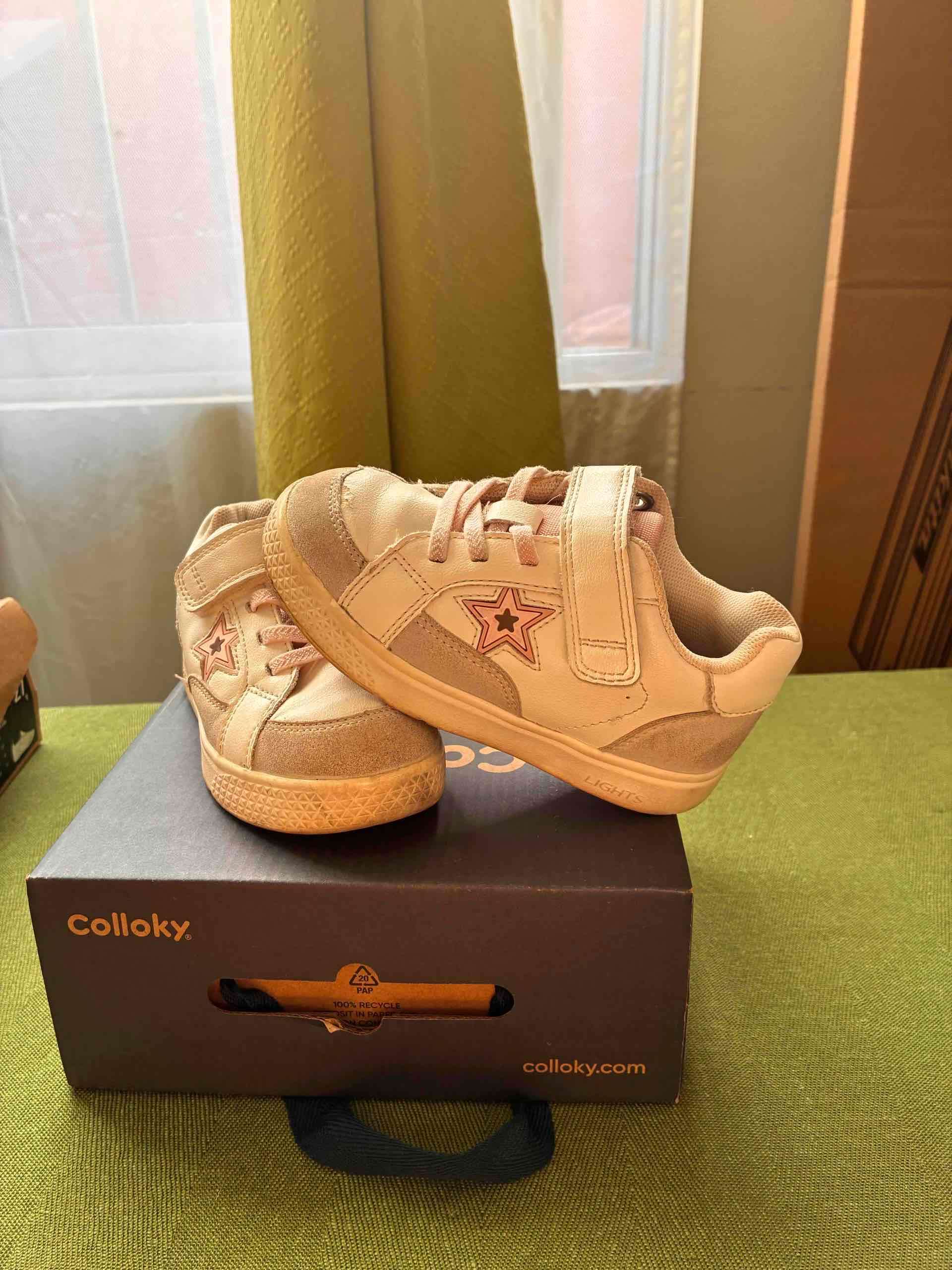 Lote de zapatillas de niña N 25/26/27 - 3