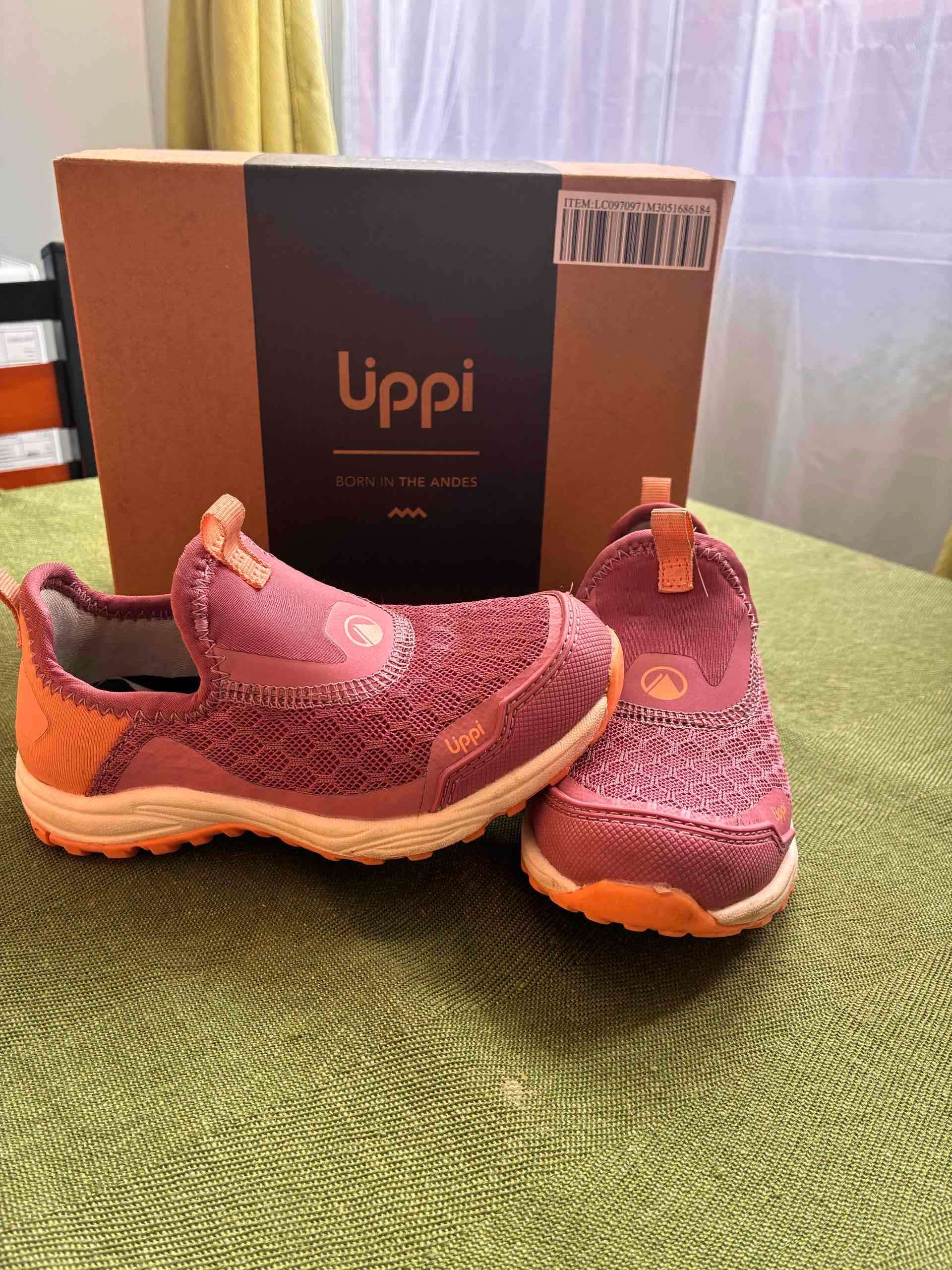 Lote de zapatillas de niña N 25/26/27 - 4