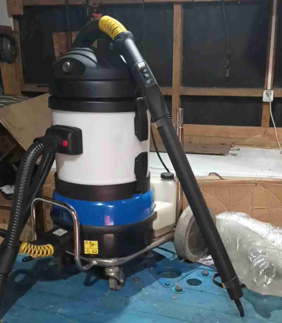 Aspiradora industrial potente - miniatura 4