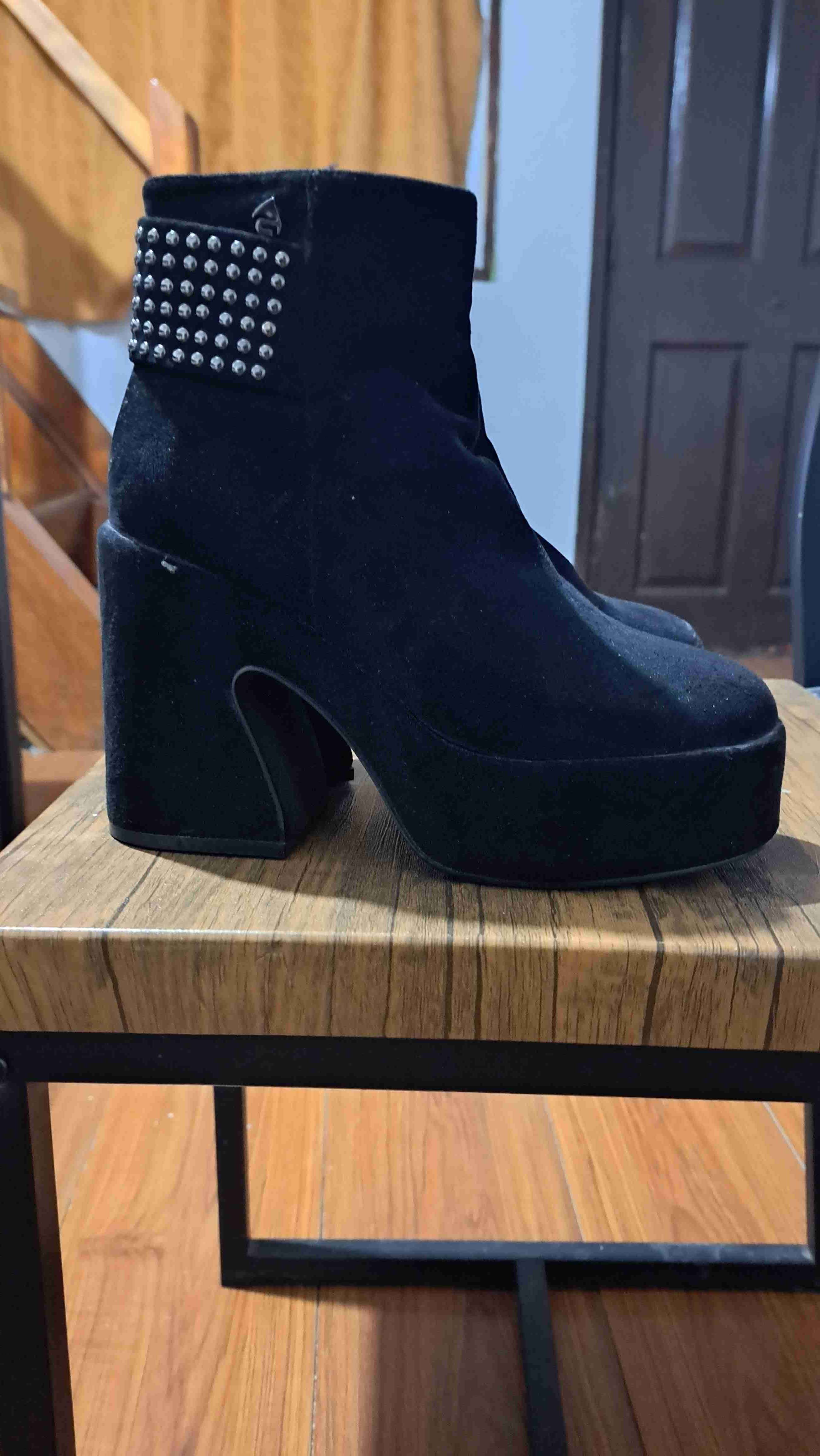Botines negros con tachas n°38 - miniatura 3