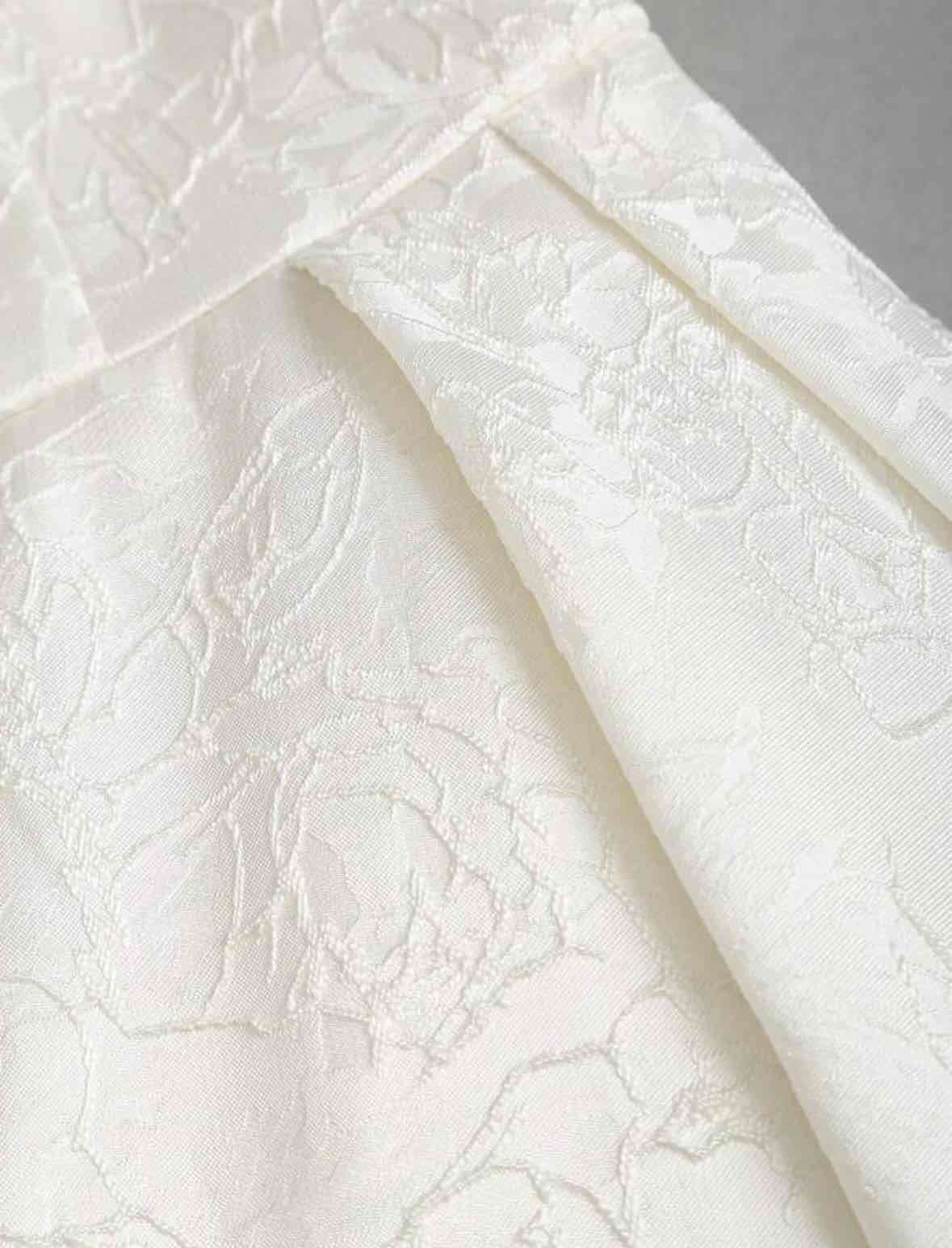 Vestido de novia blanco elegante - miniatura 4