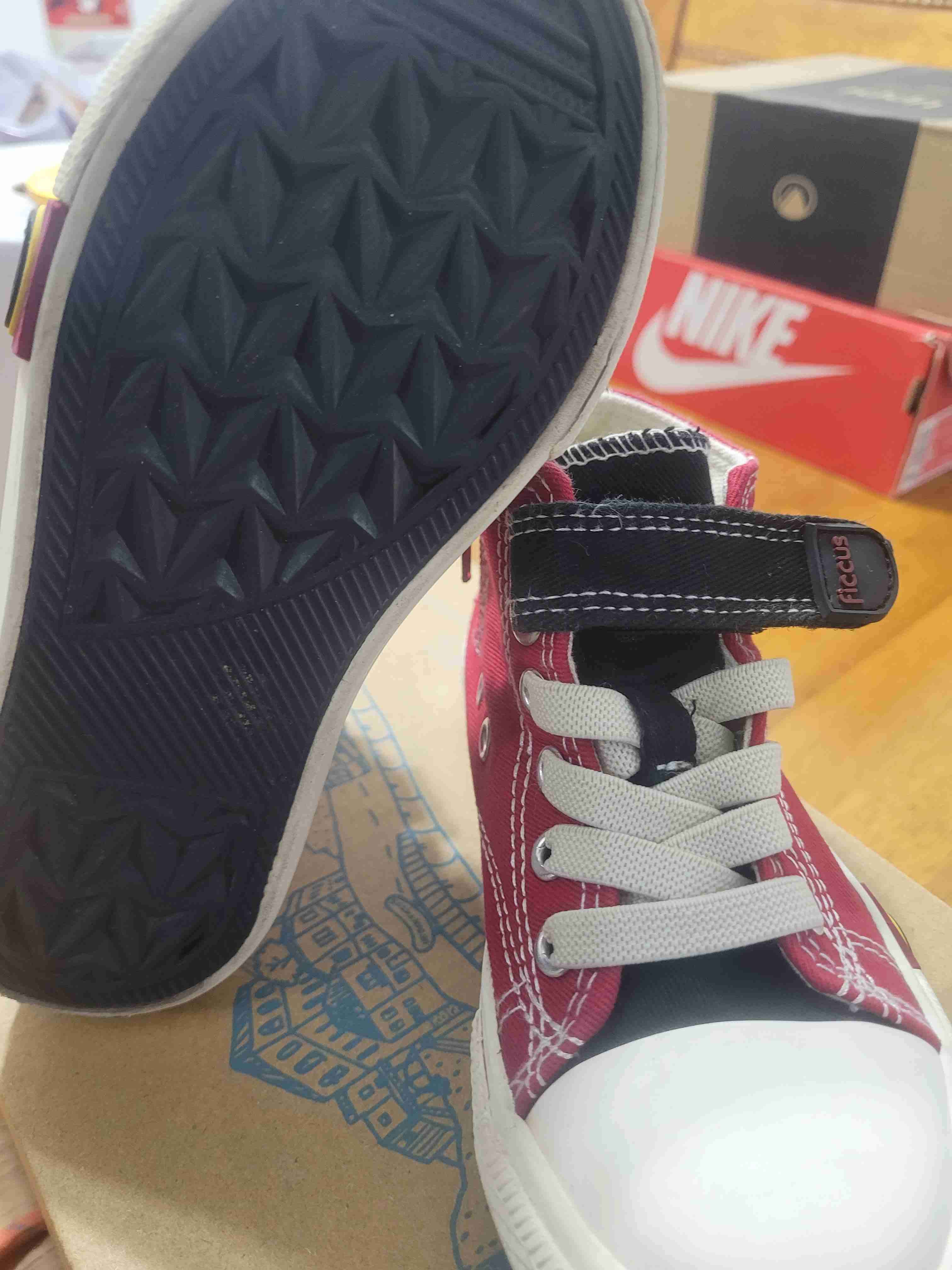 Zapatillas altas rojas para niños - miniatura 2