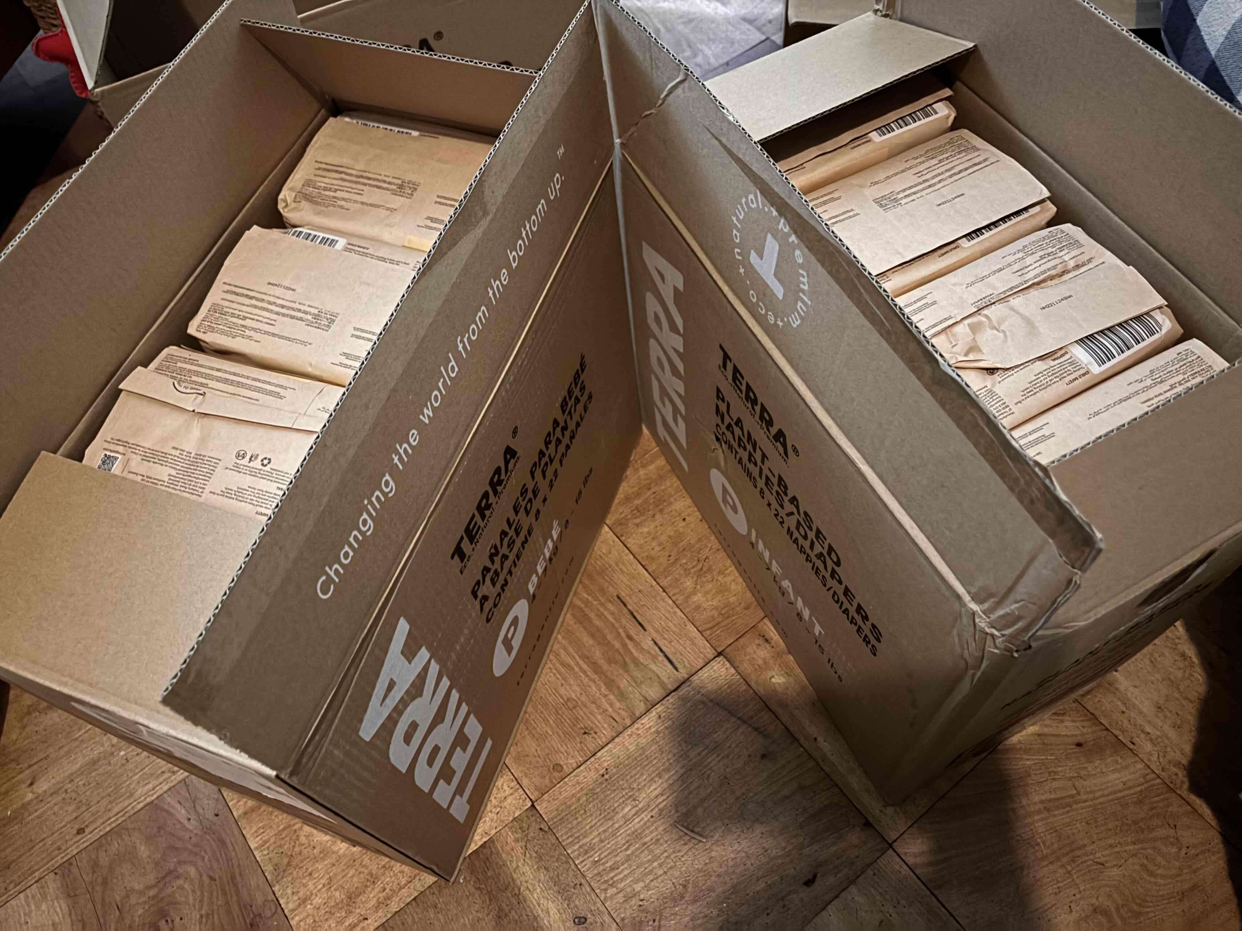 176 PAÑALES TERRA (Nueva Zelanda) - miniatura 2