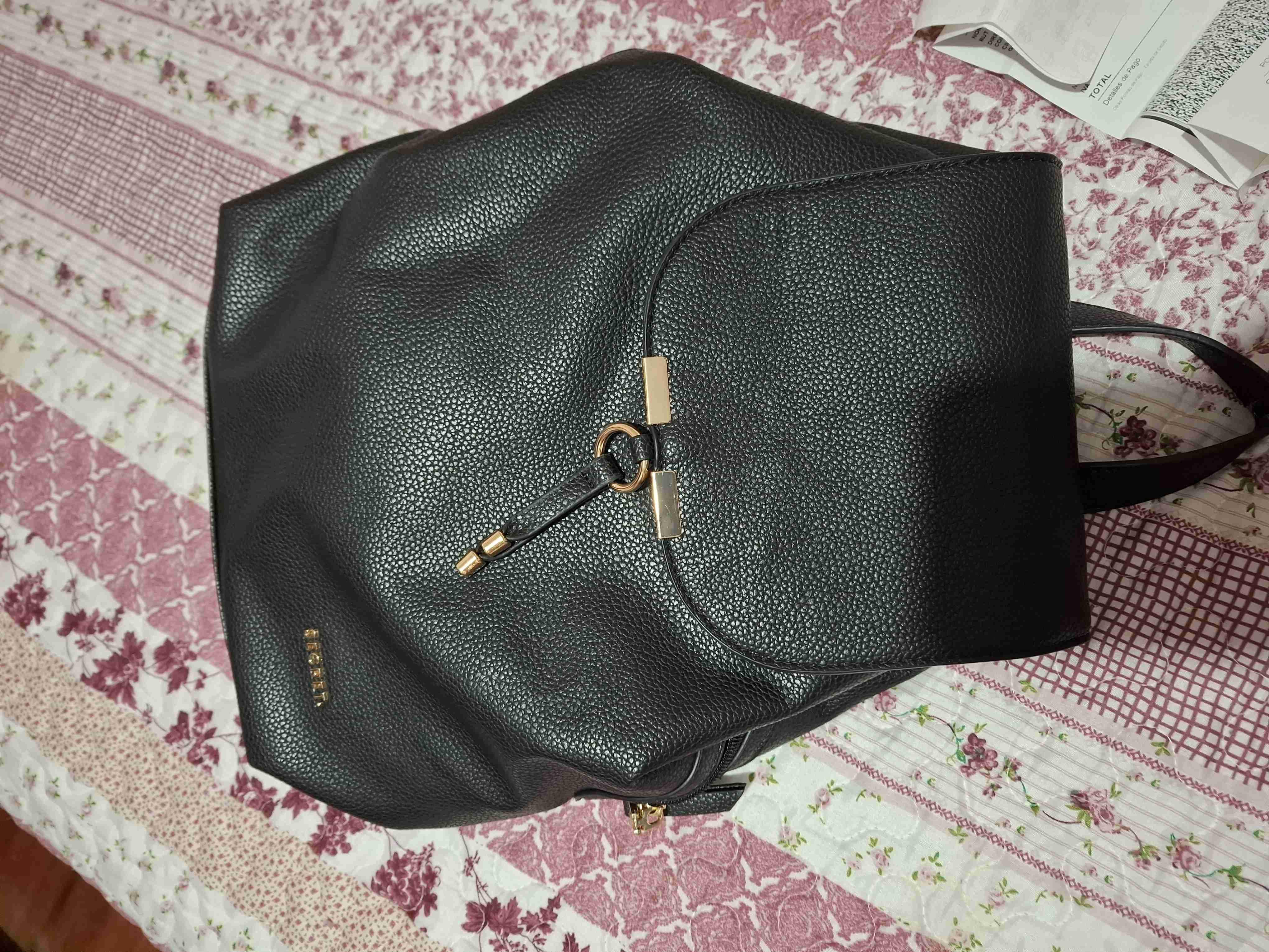 Mochila negra de cuero sintetico secret - miniatura 2