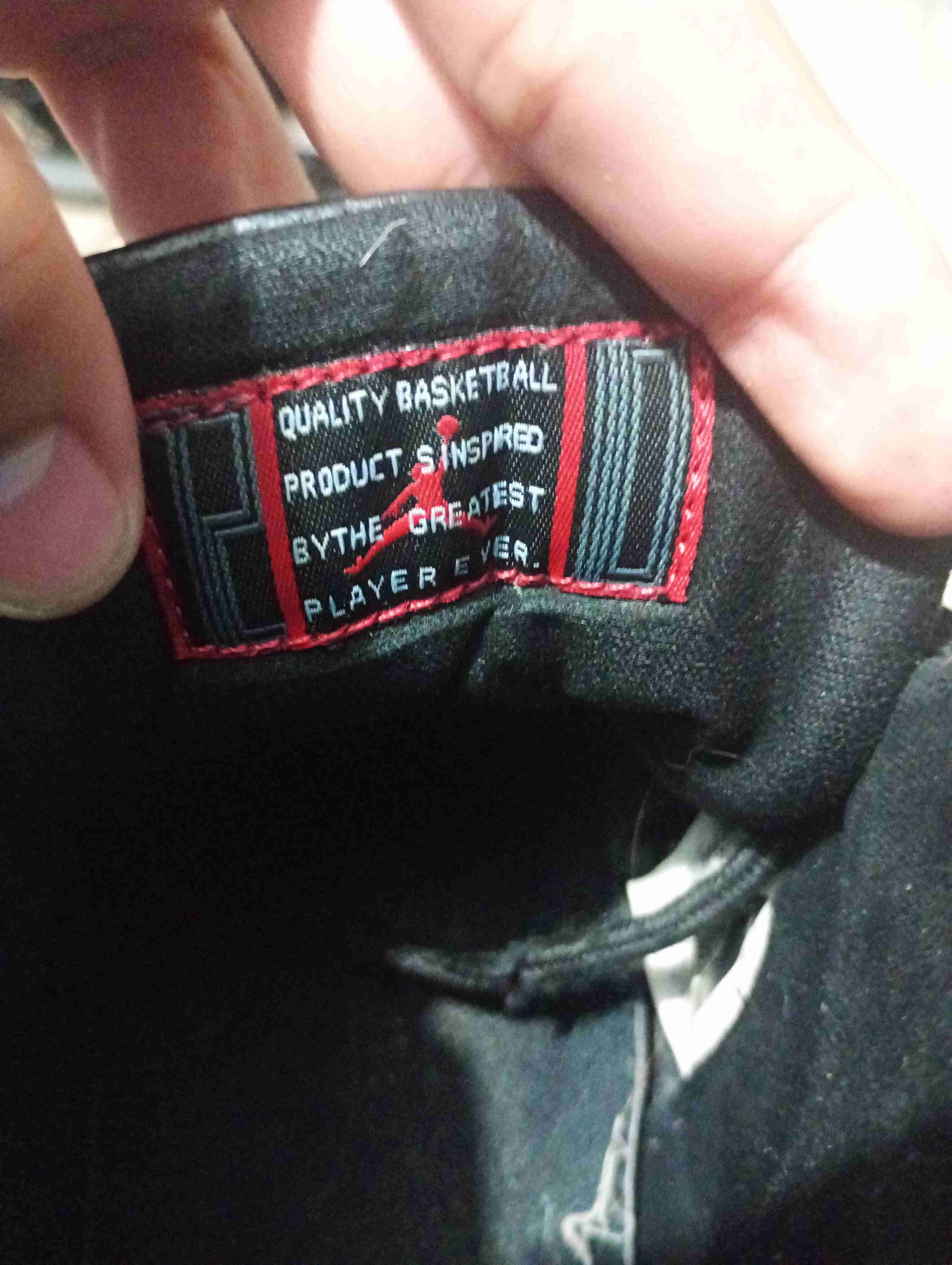 Jordan 11 talla 42,5 - miniatura 4