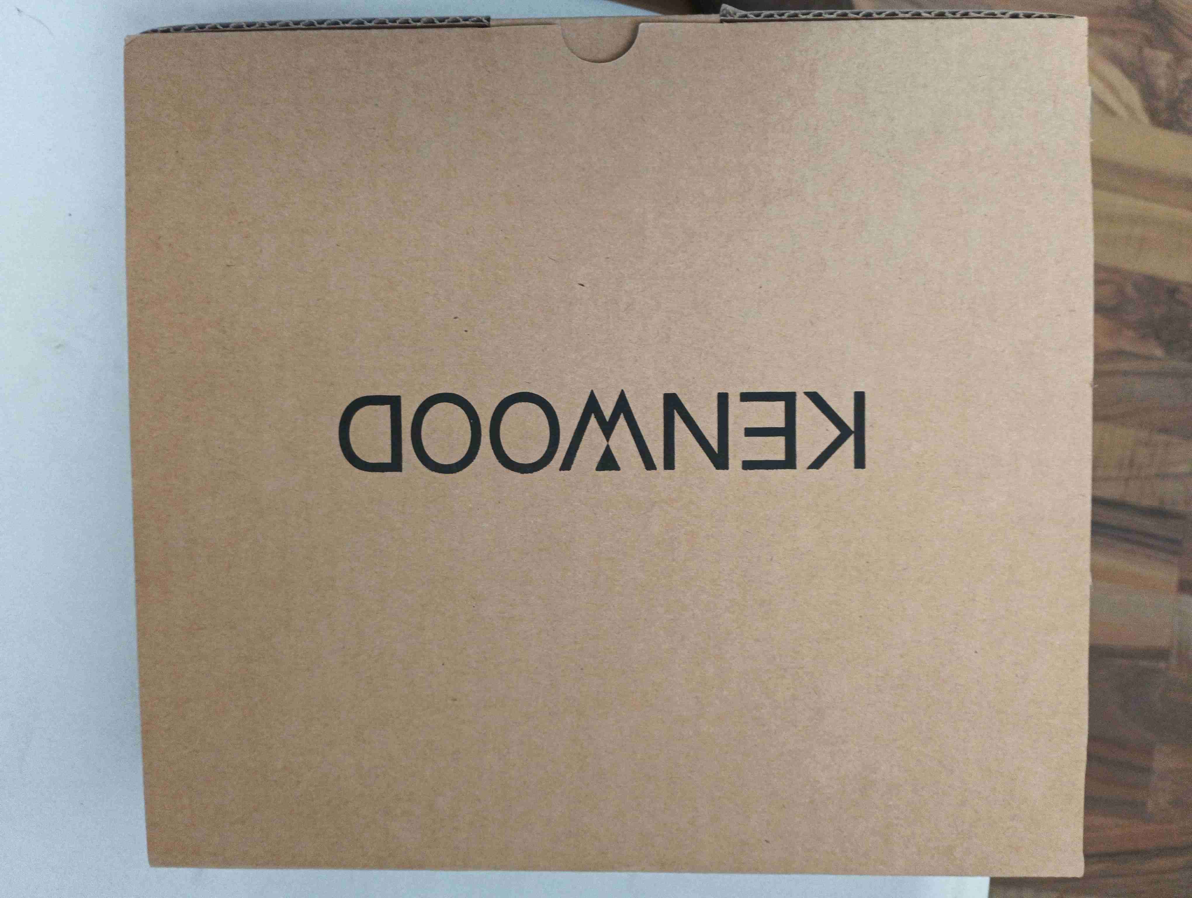 Radio Kenwood con cargador - miniatura 2